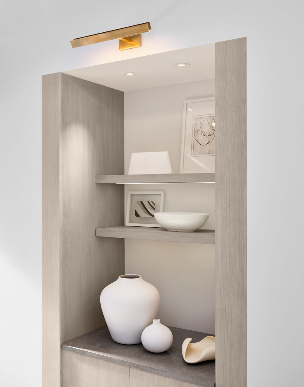 Bau 18 Picture Light Natural Brass 3000K 90 CRI