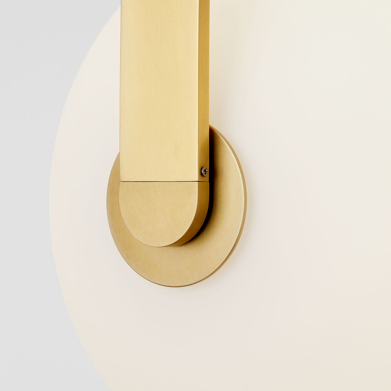 Fues Medium Pendant Opal Natural Brass 2700K 90 CRI