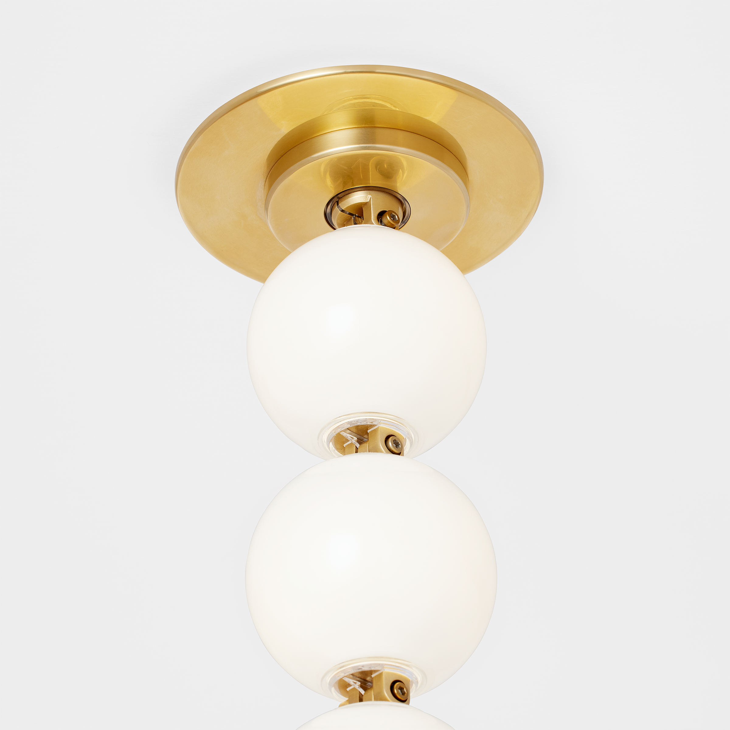 Perle 36 Pendant | Natural Brass 2700K Surface 120V-277V Universal