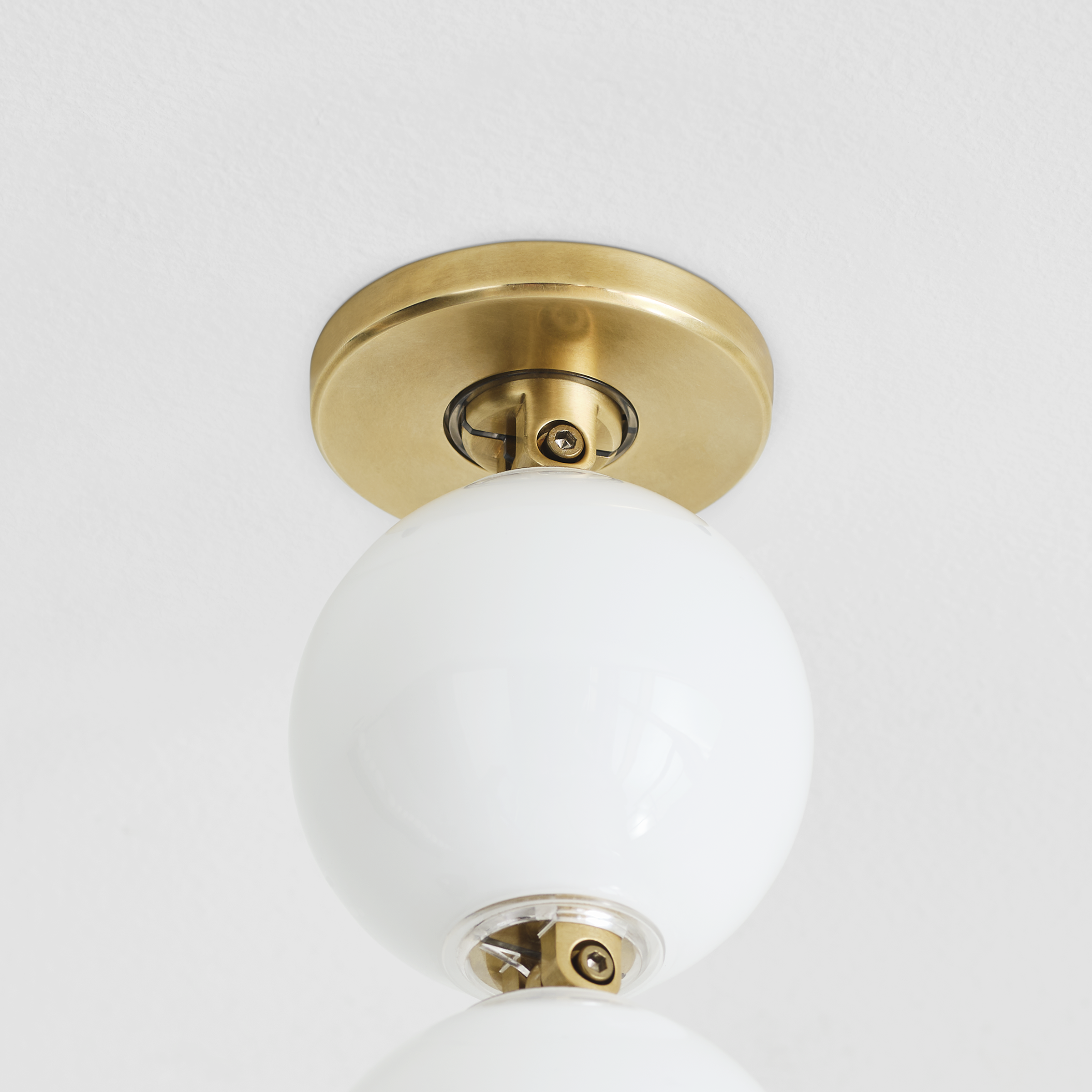 Perle 48 Pendant | Natural Brass 2700K Remote 120V