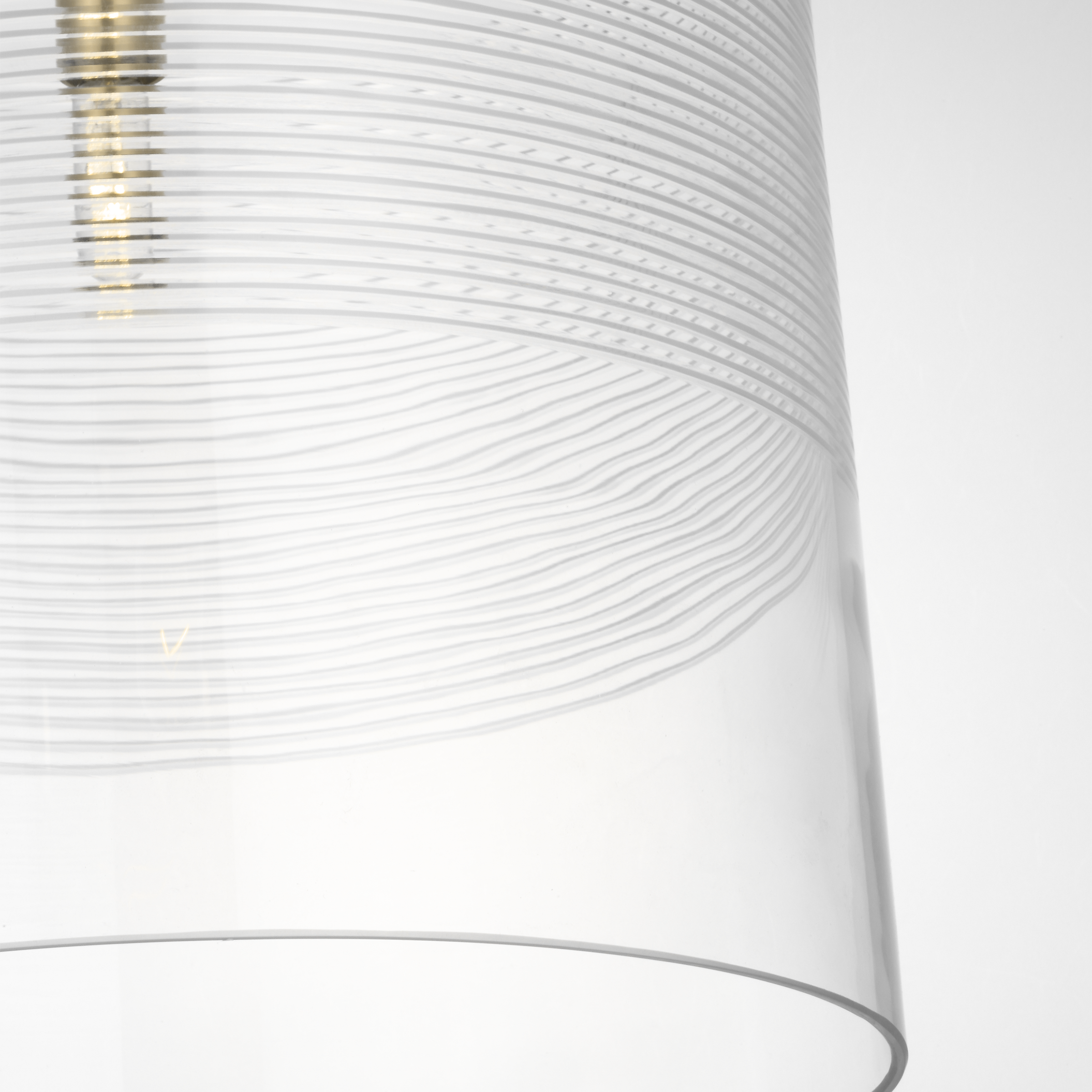 Leano 20 Pendant | Hand-Rubbed Antique Brass