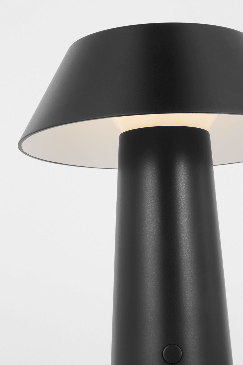 Sesa Short Accent Rechargeable Table Lamp Black 2700K 90 CRI