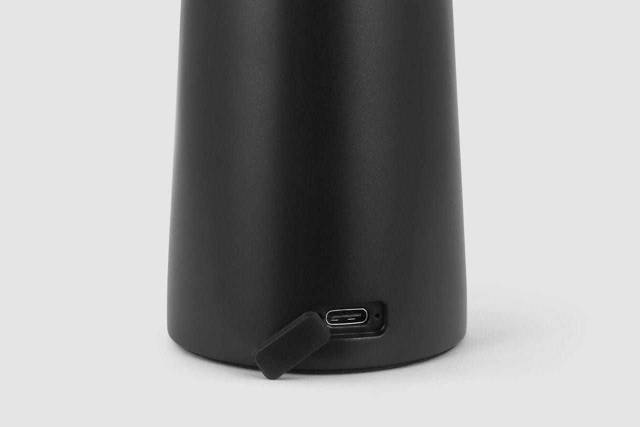 Sesa Short Accent Rechargeable Table Lamp Black 2700K 90 CRI