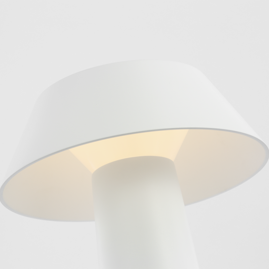 Sesa Short Accent Rechargeable Table Lamp Matte White 2700K 90 CRI