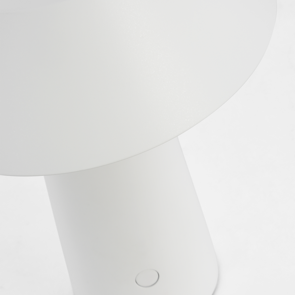 Sesa Short Accent Rechargeable Table Lamp Matte White 2700K 90 CRI