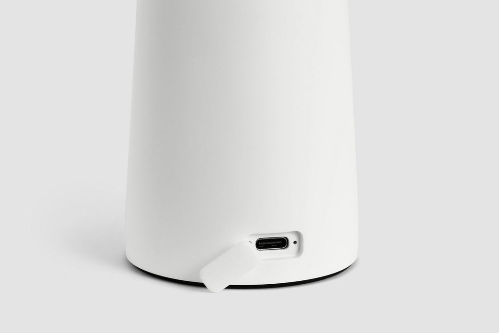 Sesa Short Accent Rechargeable Table Lamp Matte White 2700K 90 CRI