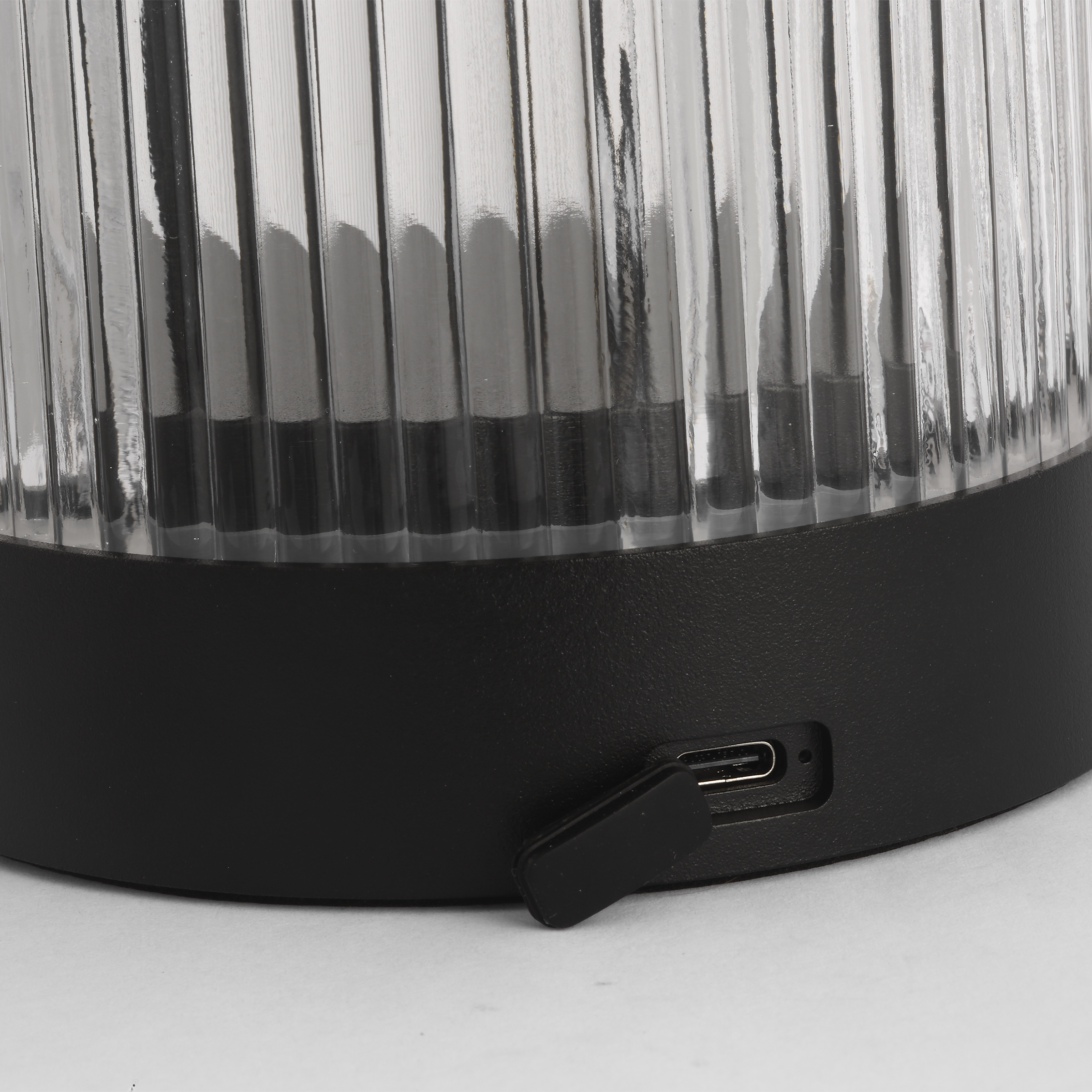 Tawa Accent Rechargeable Table Lamp Black 2700K 90 CRI wall charger included