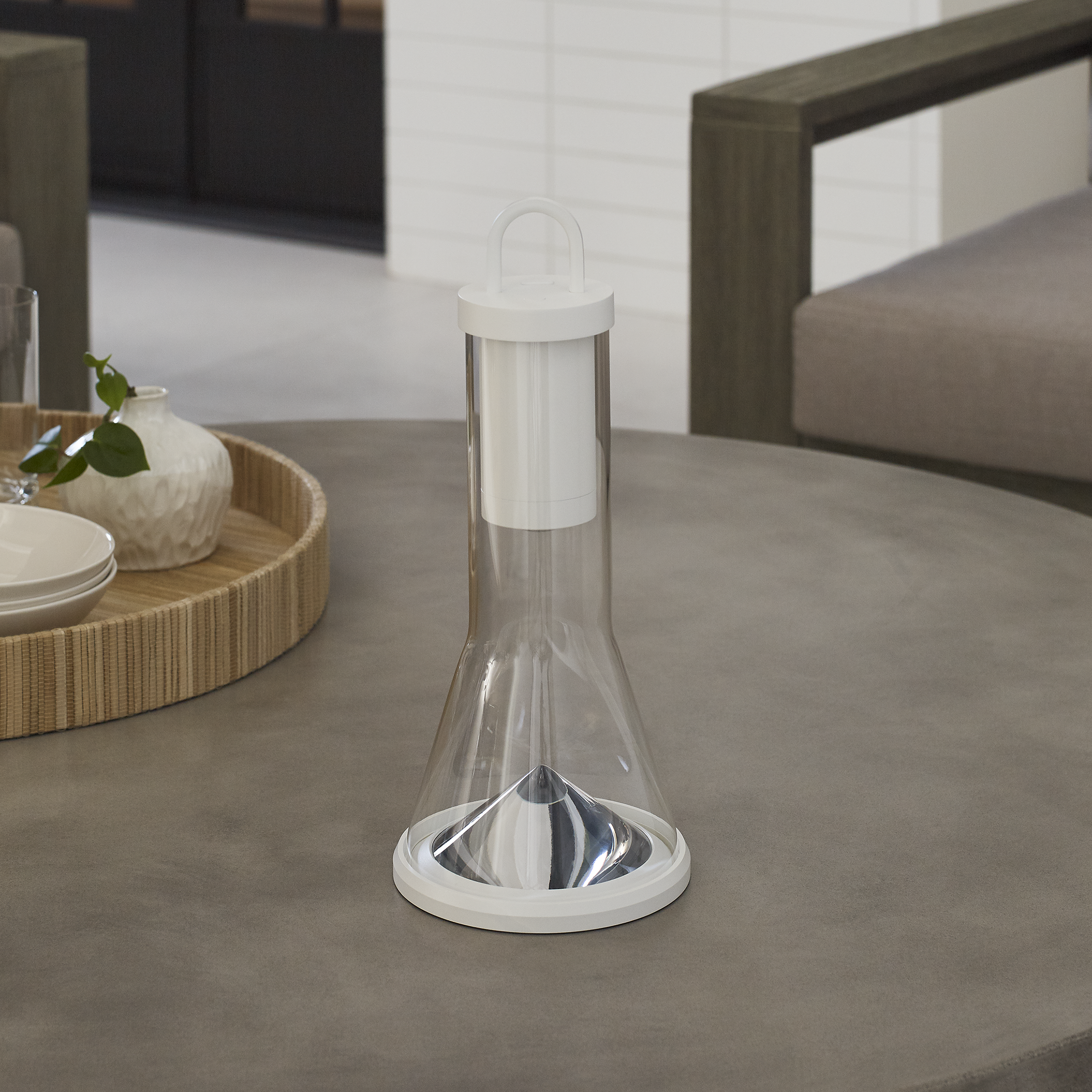 Kandella Accent Rechargeable Table Lamp matte White 2700K 90 CRI wall charger included