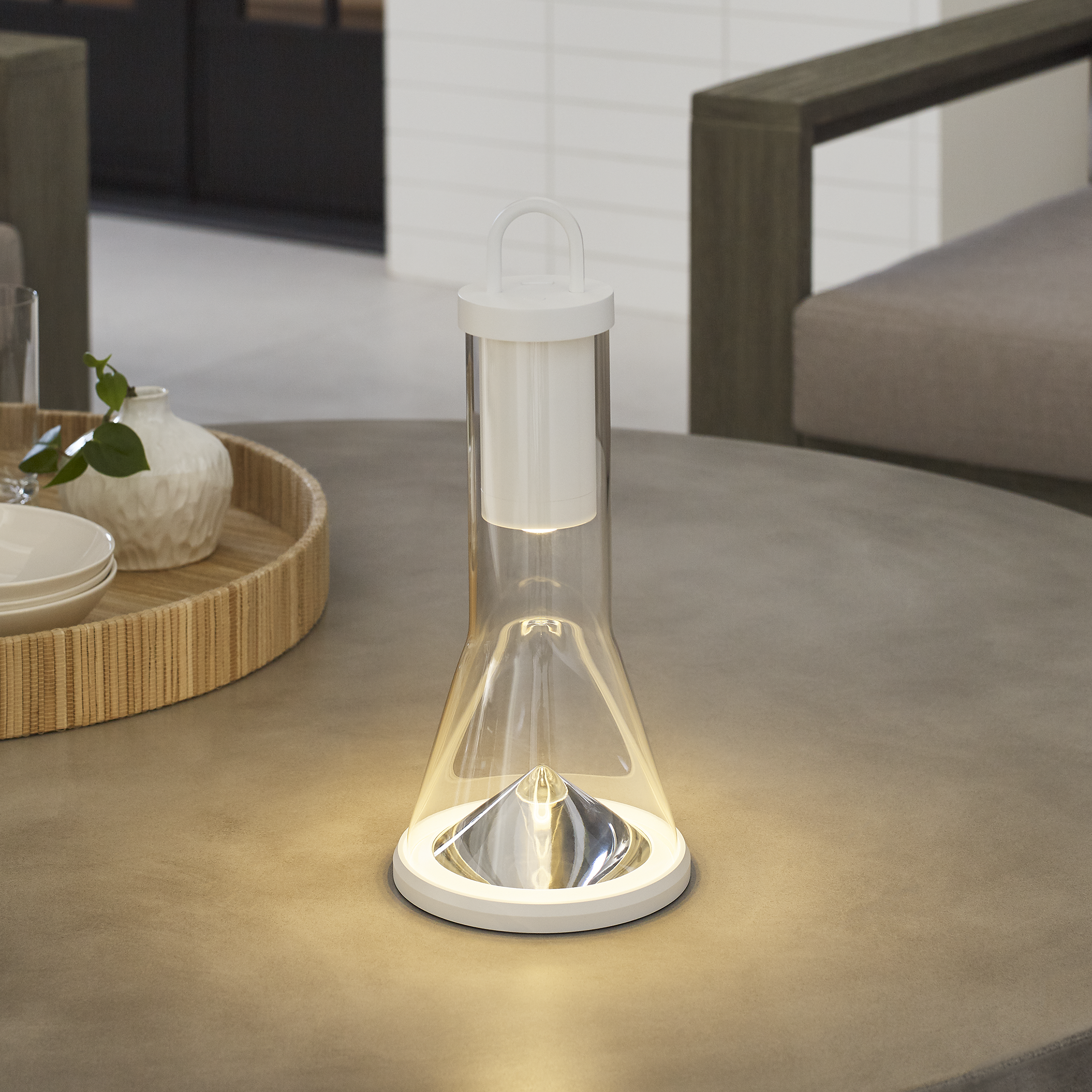 Kandella Accent Rechargeable Table Lamp matte White 2700K 90 CRI wall charger included