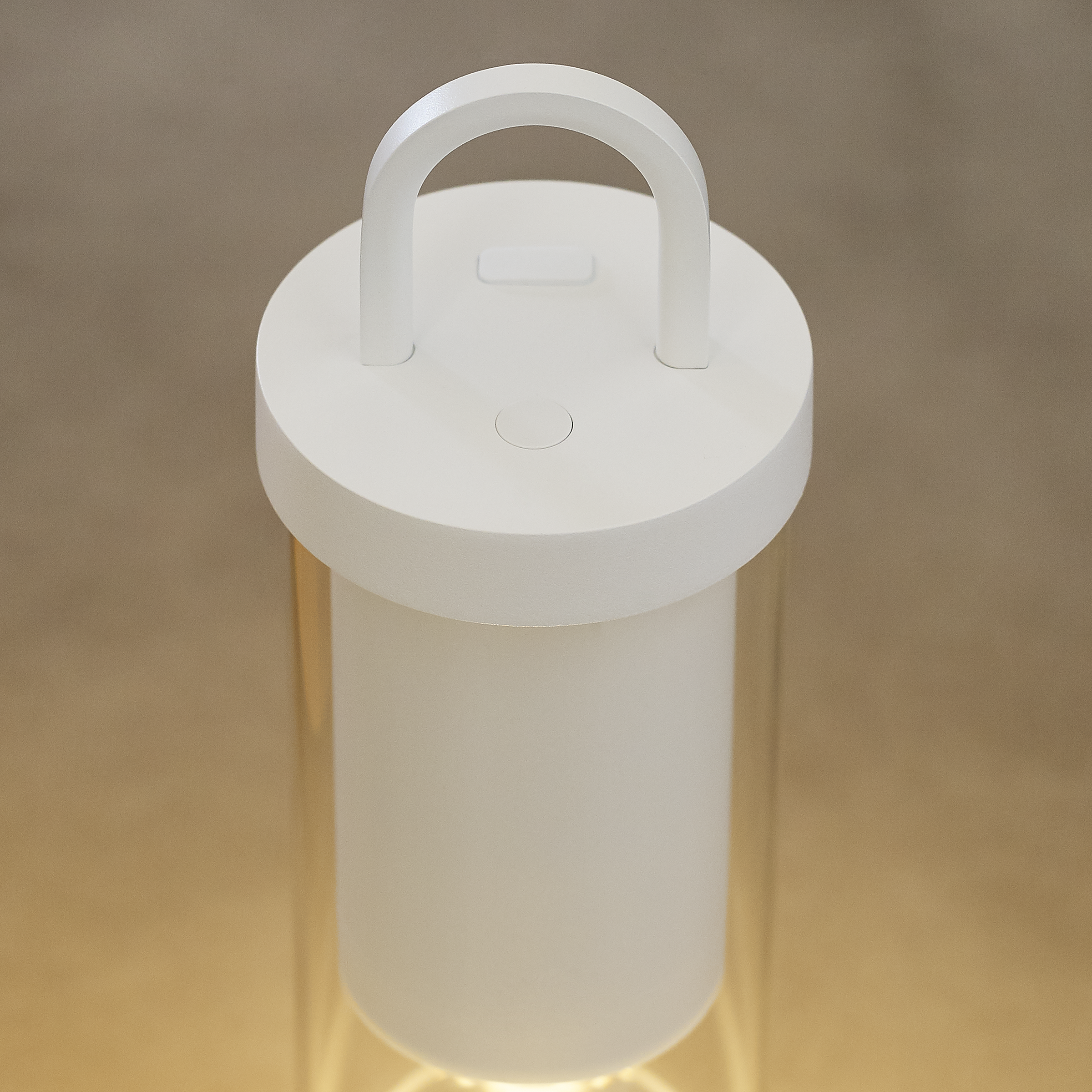 Kandella Accent Rechargeable Table Lamp matte White 2700K 90 CRI wall charger included