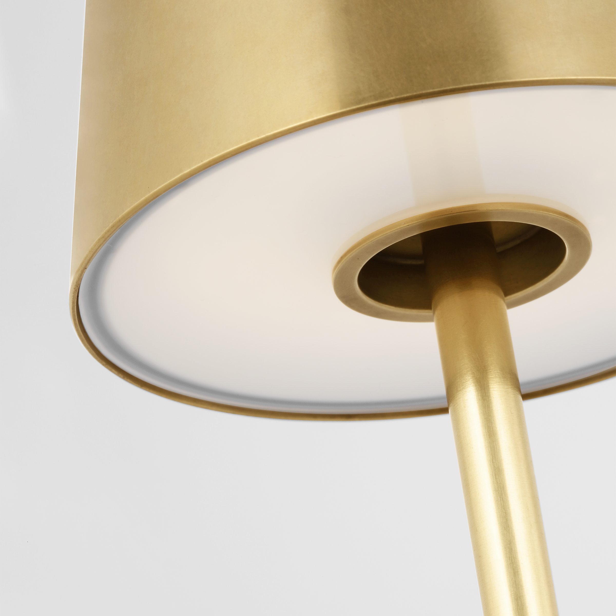 Nevis Short Accent Rechargeable Table Lamp hand-rubbed antique brass 2700K 90 CRI