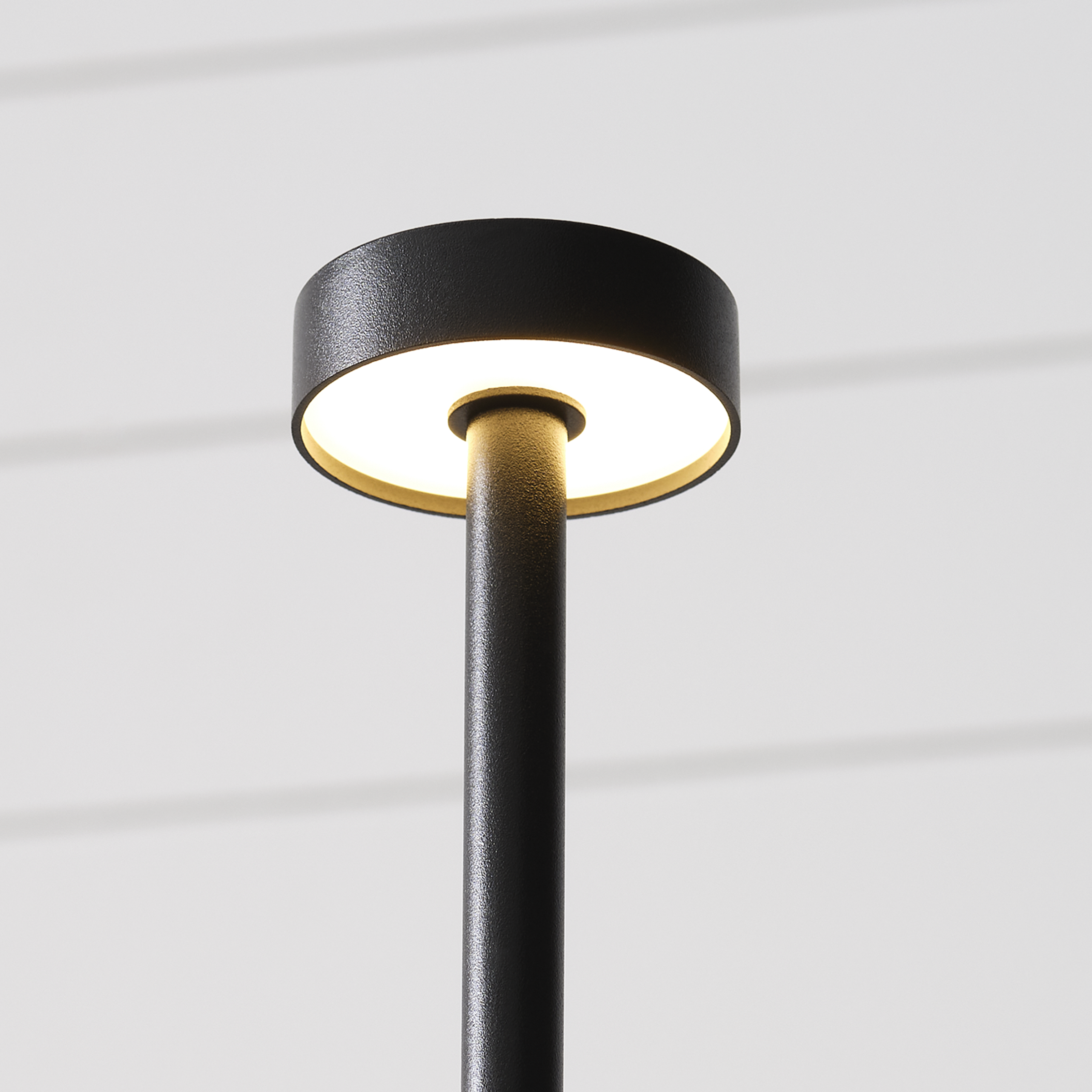 Moneta Short Accent Rechargeable Table Lamp Black 2700K 90 CRI