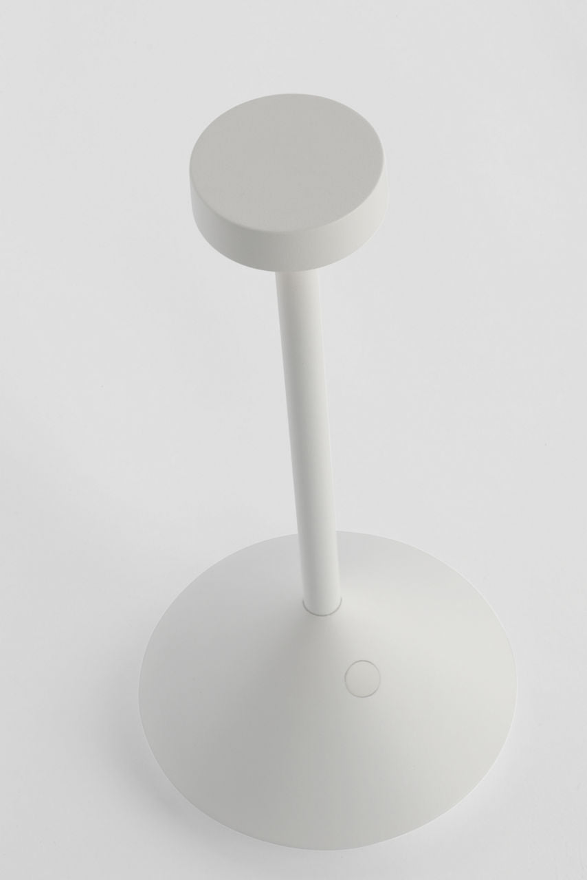 Moneta Short Accent Rechargeable Table Lamp Matte White 2700K 90 CRI