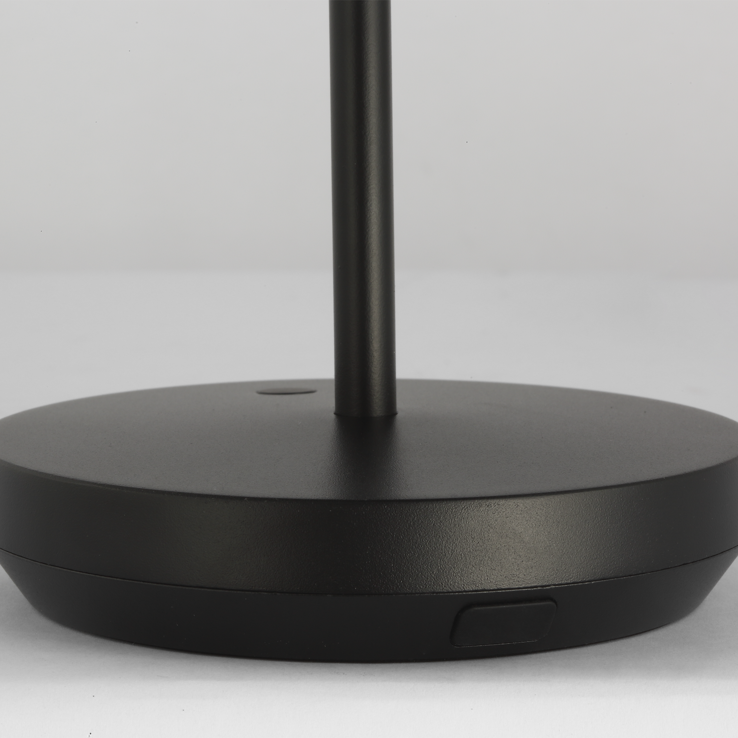 Doppia Short Accent Rechargeable Table Lamp Black 2700K 90 CRI