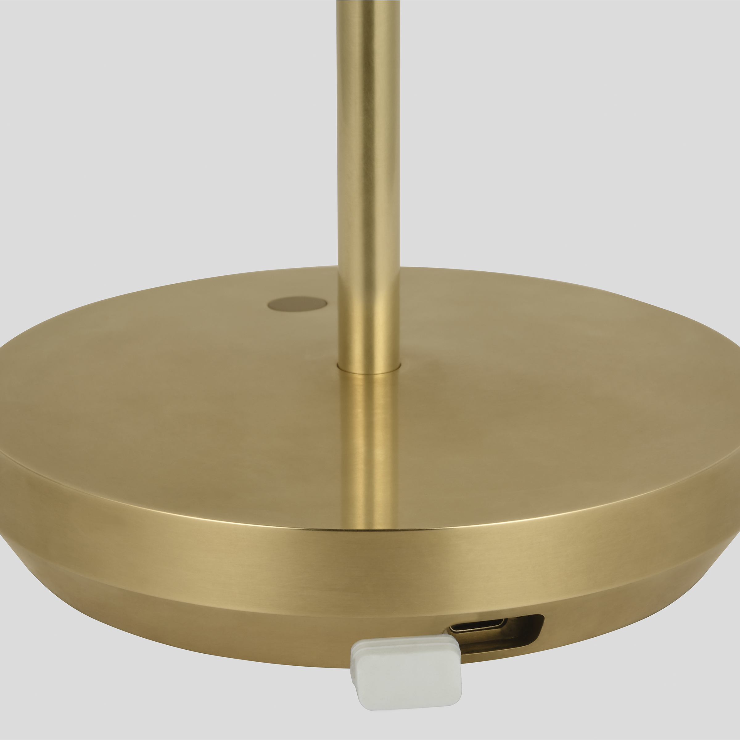Doppia Short Accent Rechargeable Table Lamp Hand Rubbed Antique Brass 2700K 90 CRI