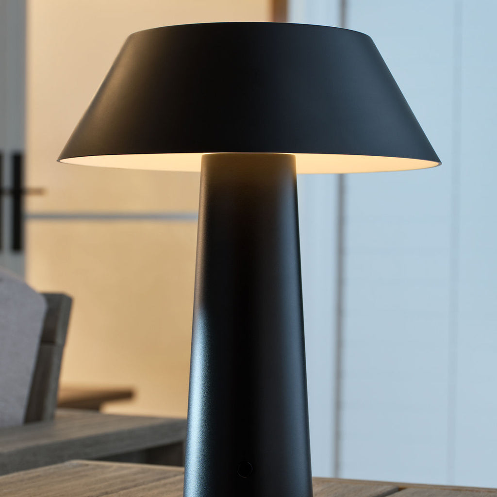 Sesa Accent Rechargeable Table Lamp Black 2700K 90 CRI
