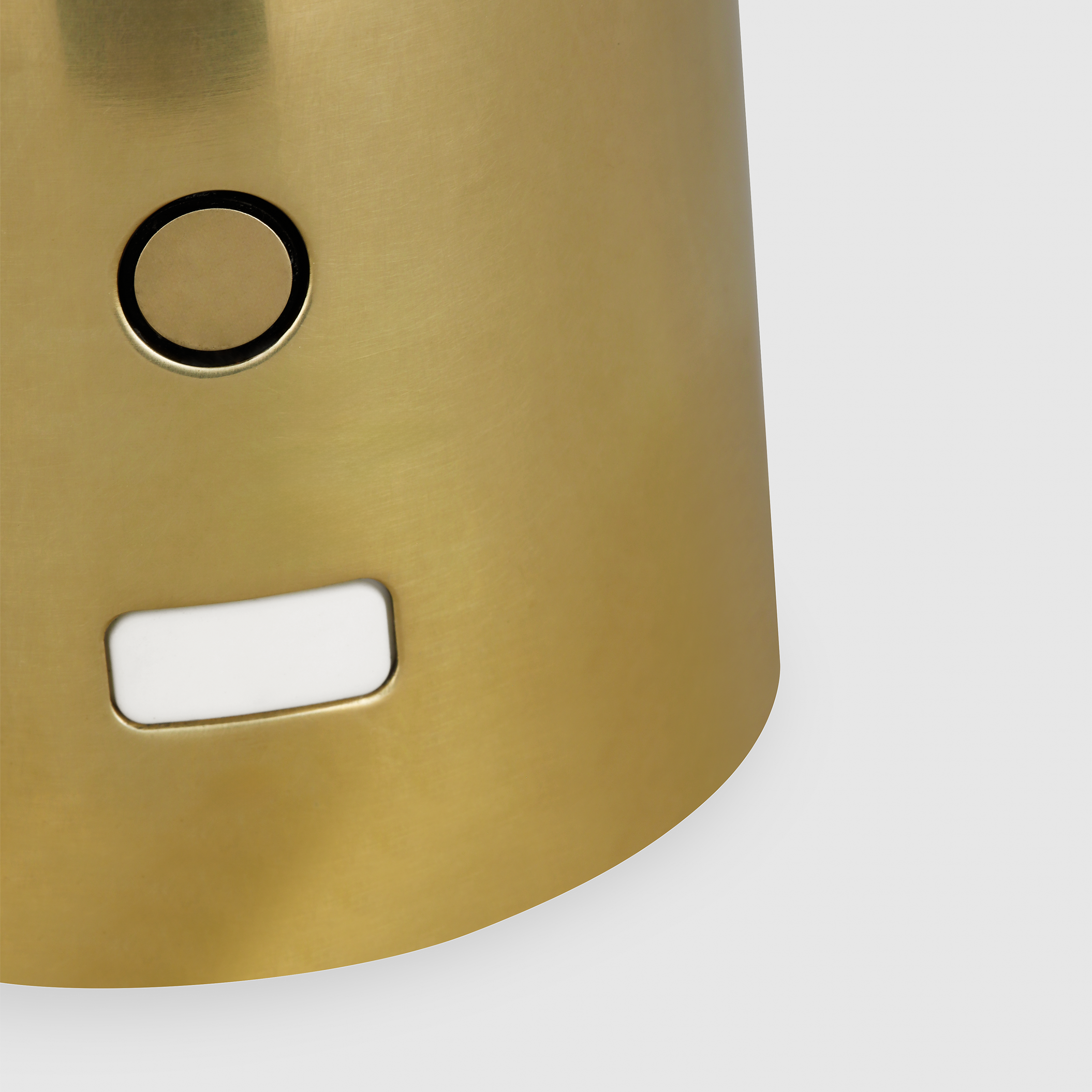 Louver 9 Rechargeable Table Lamp | Hand Rubbed Antique Brass 2700K 90 CRI