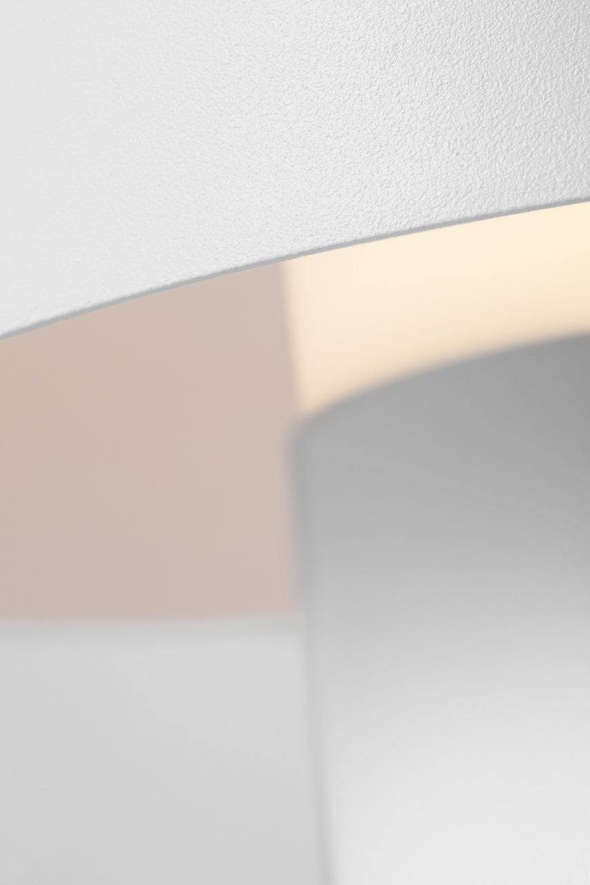 Louver 9 Rechargeable Table Lamp | Matte White 2700K 90 CRI