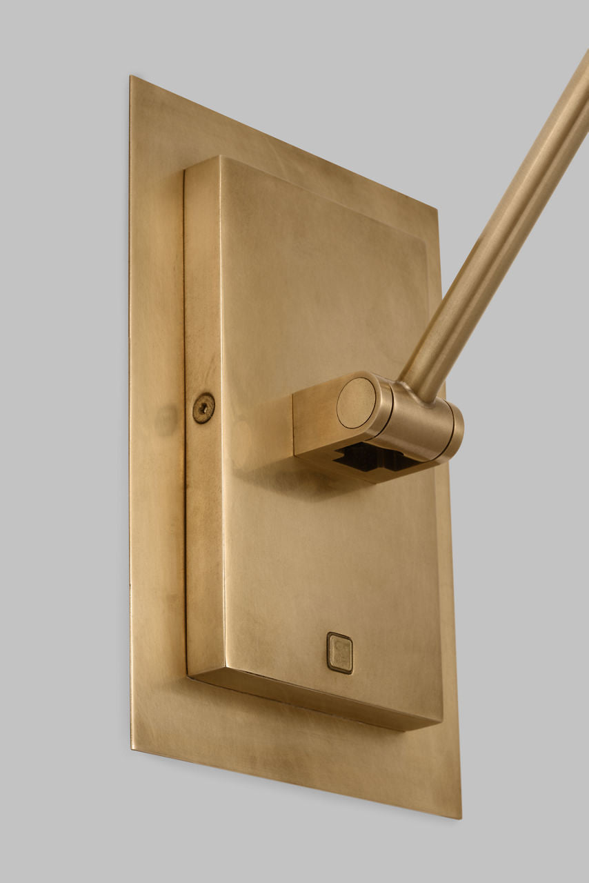 Ponte Small Task Sconce Natural Brass 3000K 90 CRI