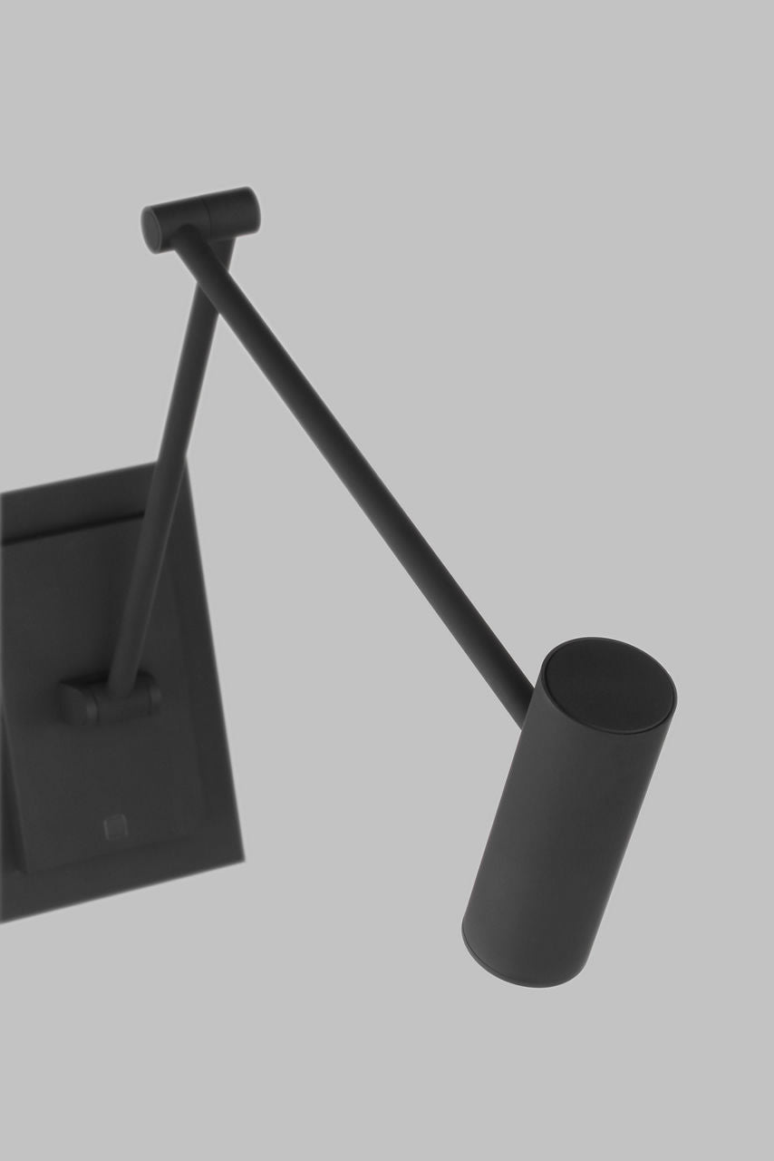 Ponte Medium Task Sconce Nightshade Black 3000K 90 CRI