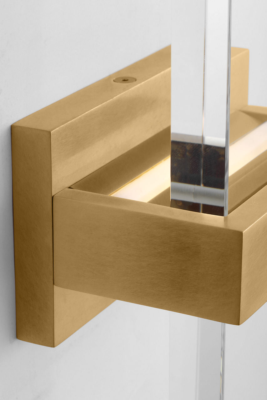 Flyta Small Sconce Clear Natural Brass 2700K 90 CRI