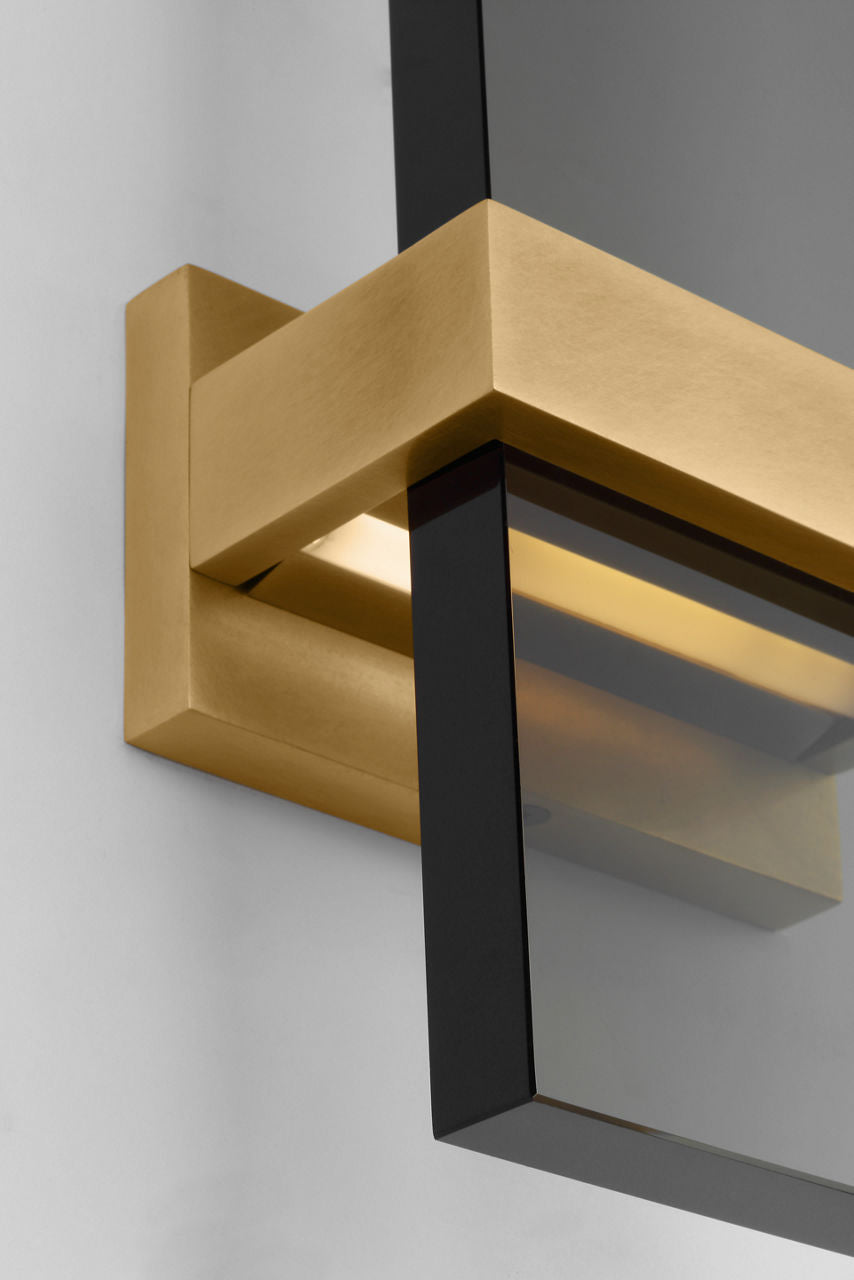 Flyta Small Sconce Transparent Smoke Natural Brass 2700K 90 CRI
