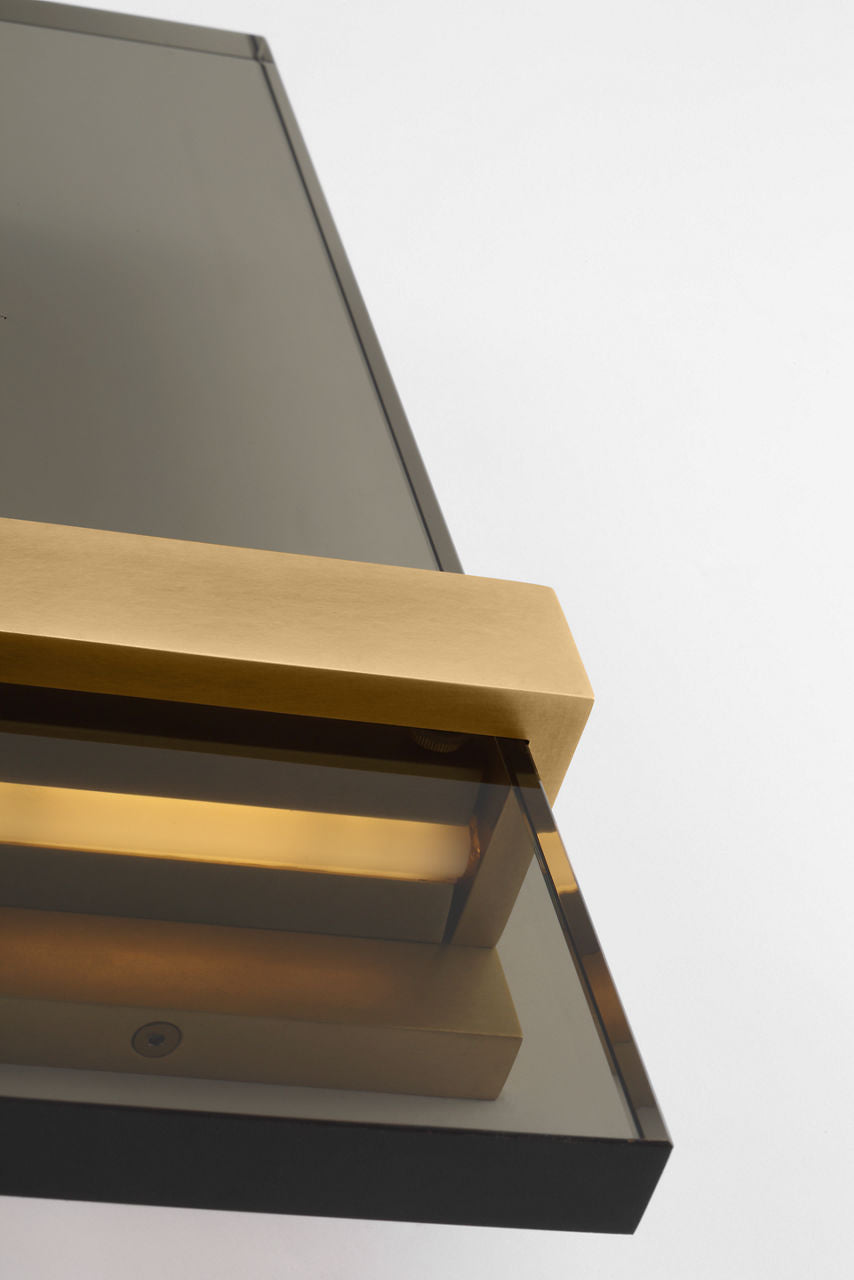 Flyta Medium Sconce Transparent Smoke Natural Brass 2700K 90 CRI