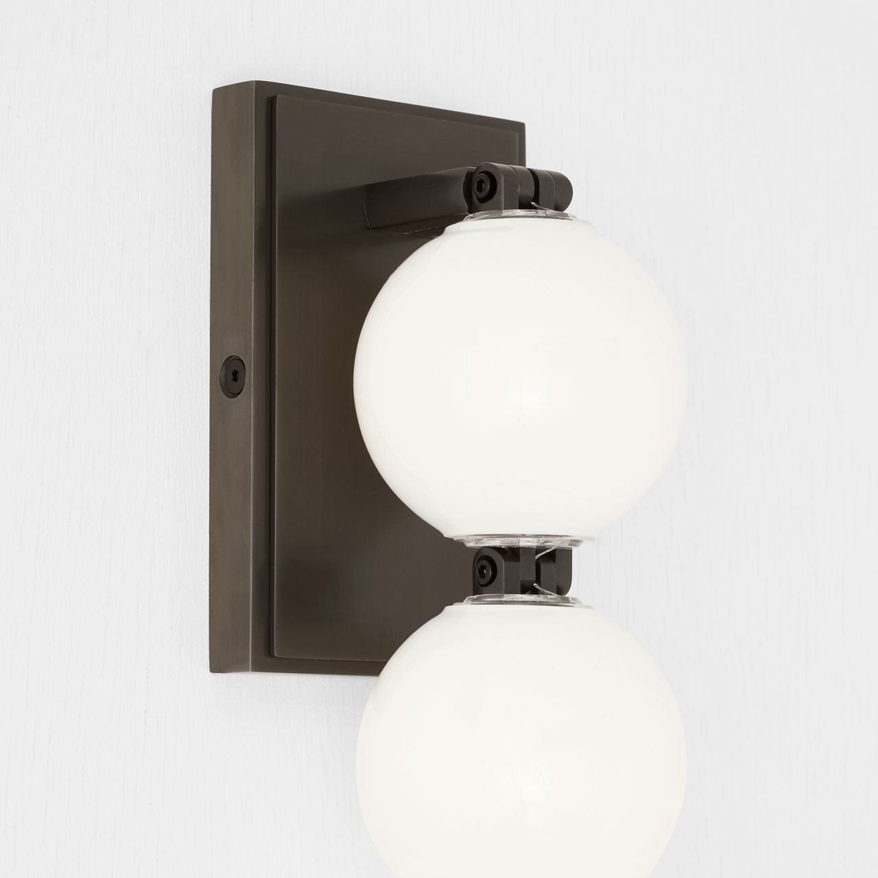 Perle 15 Sconce dark Bronze 3000K 90 CRI