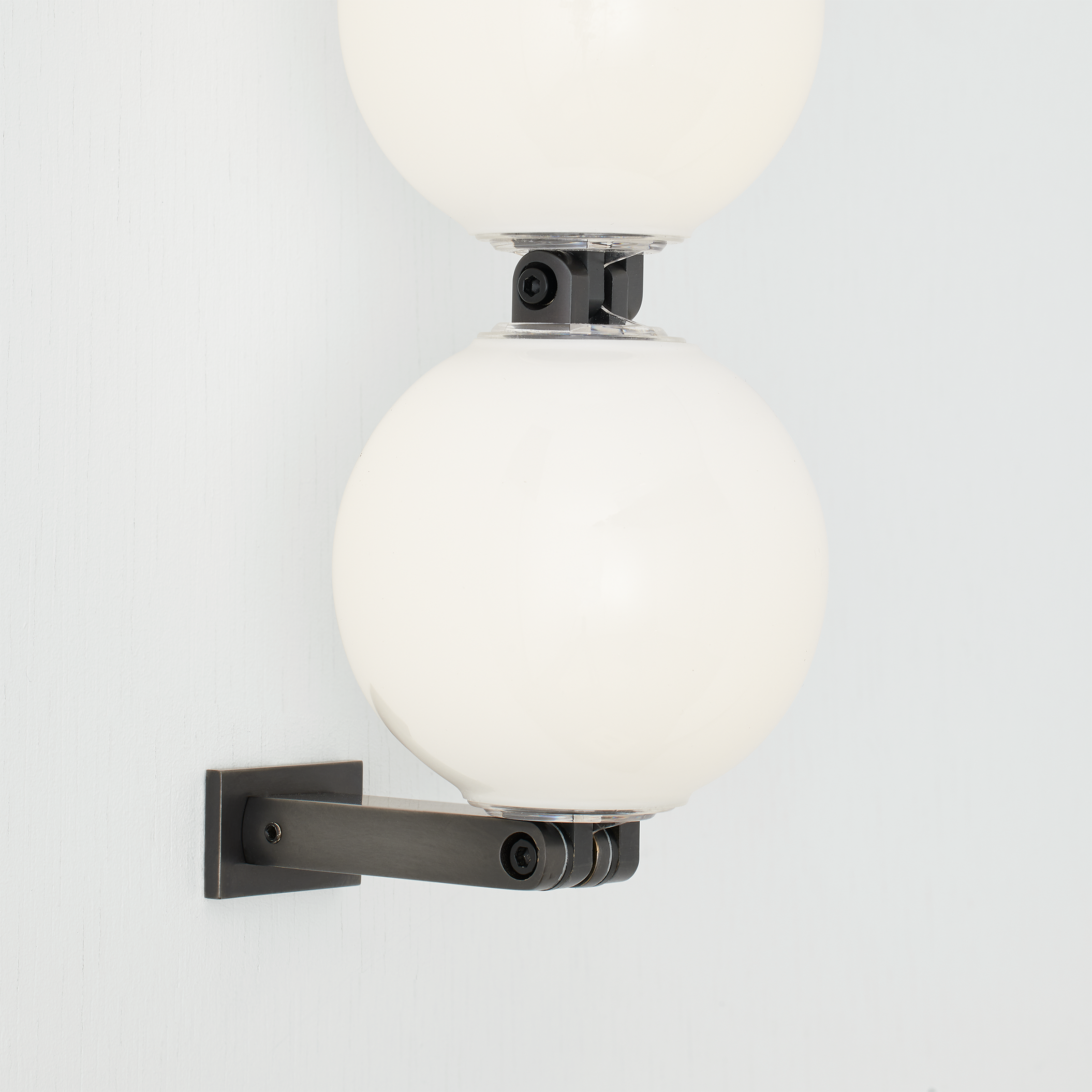 Perle 15 Sconce Dark Bronze 2700K 90 CRI