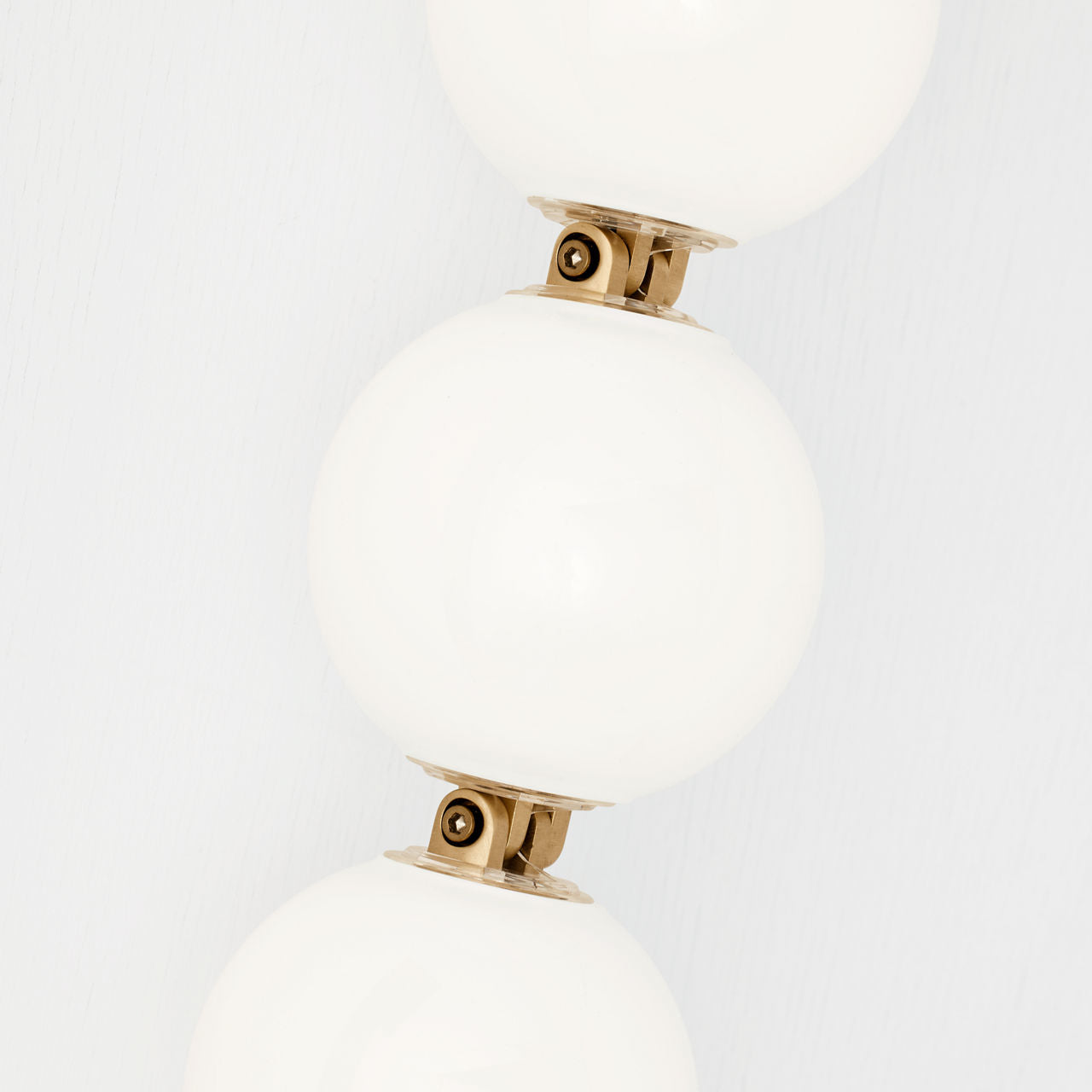 Perle 15 Sconce Natural Brass 2700K 90 CRI