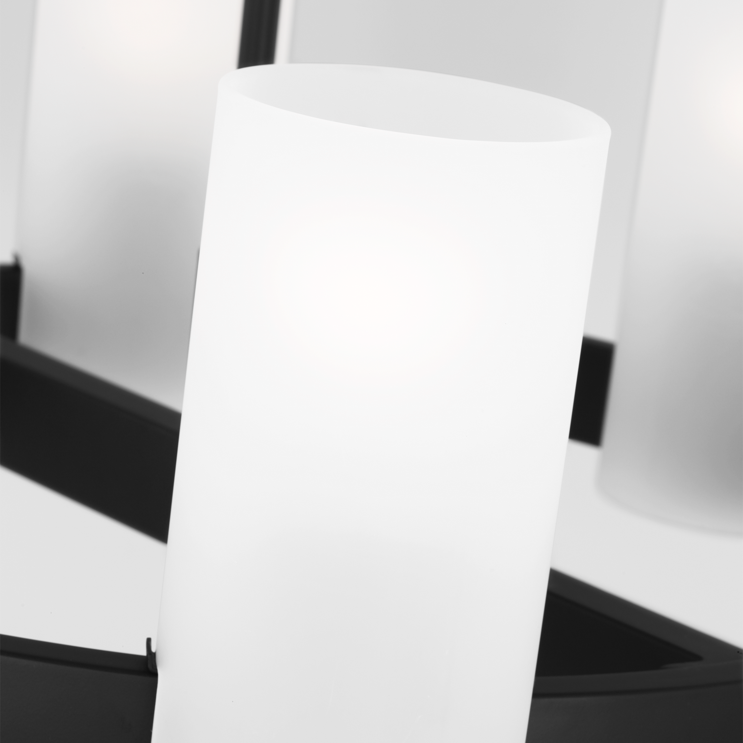 Rhode Medium Chandelier Midnight Black