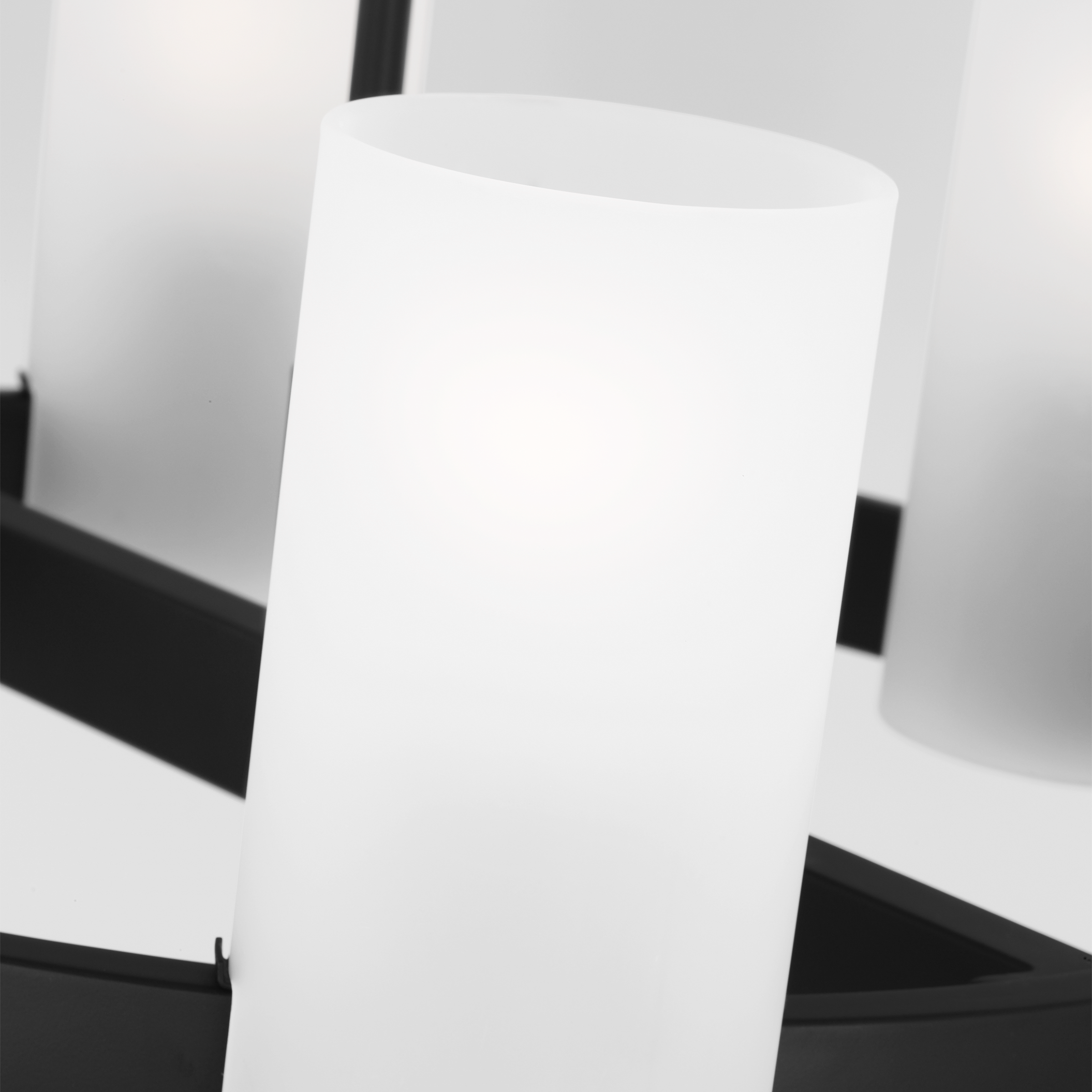 Rhode Medium Chandelier Midnight Black