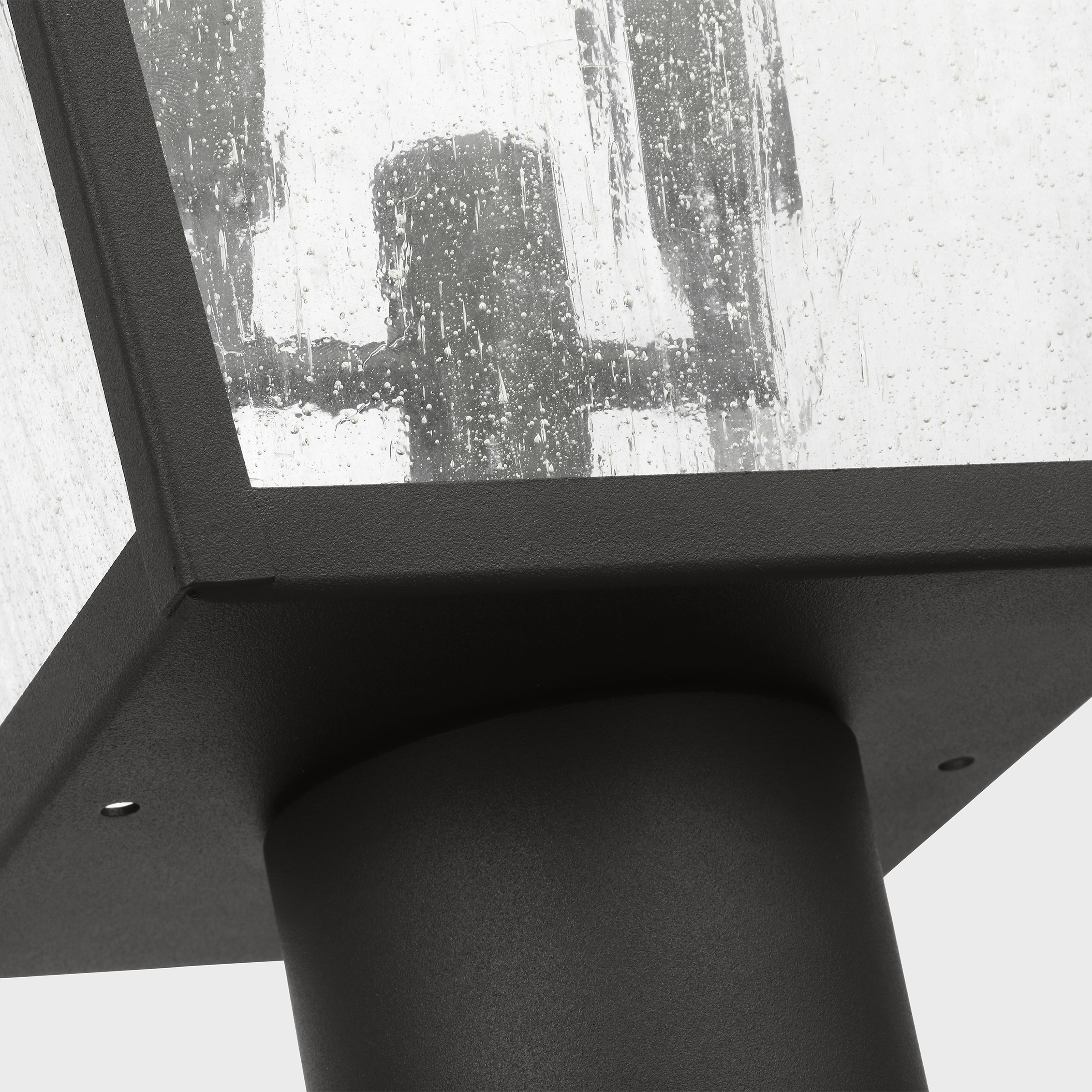 Kennewick Medium Post Textured Black