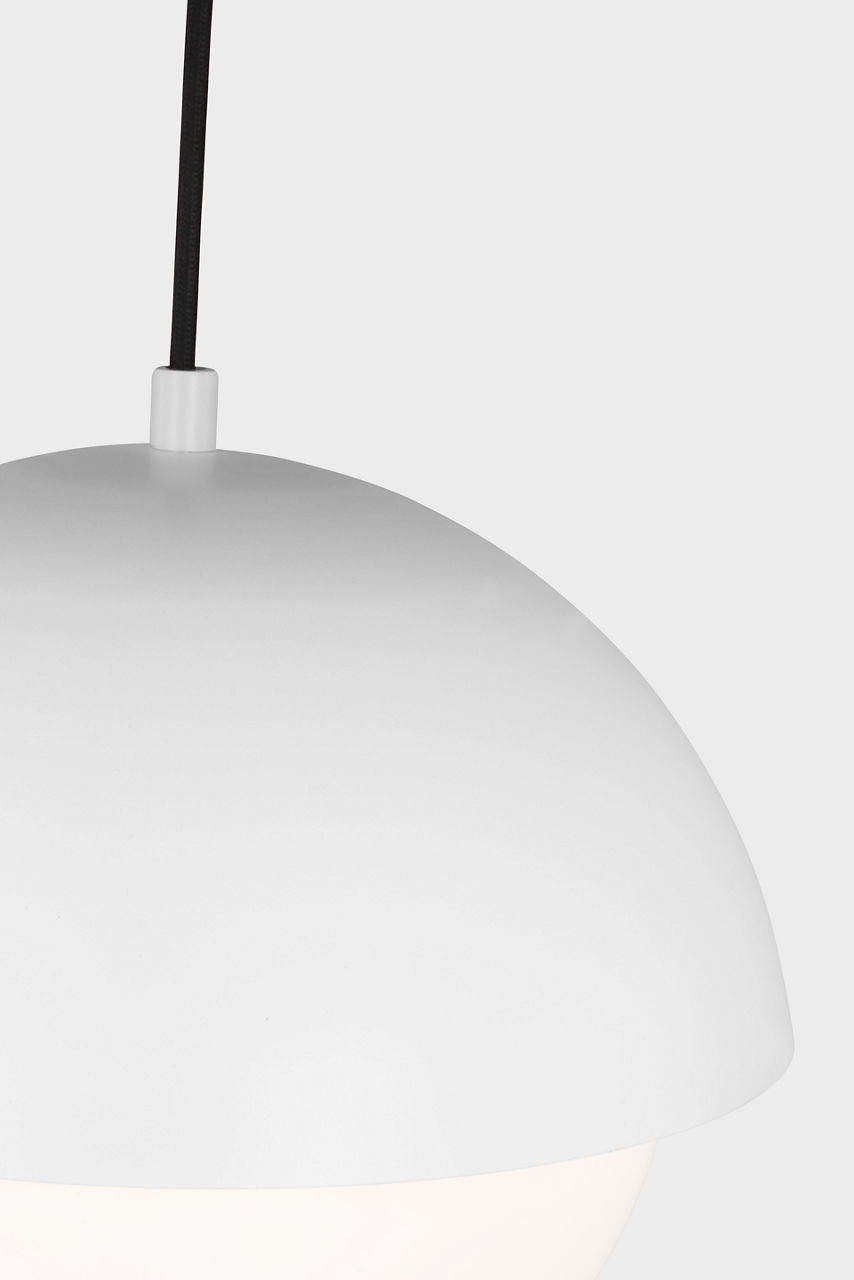 Hyde Medium Pendant Matte White