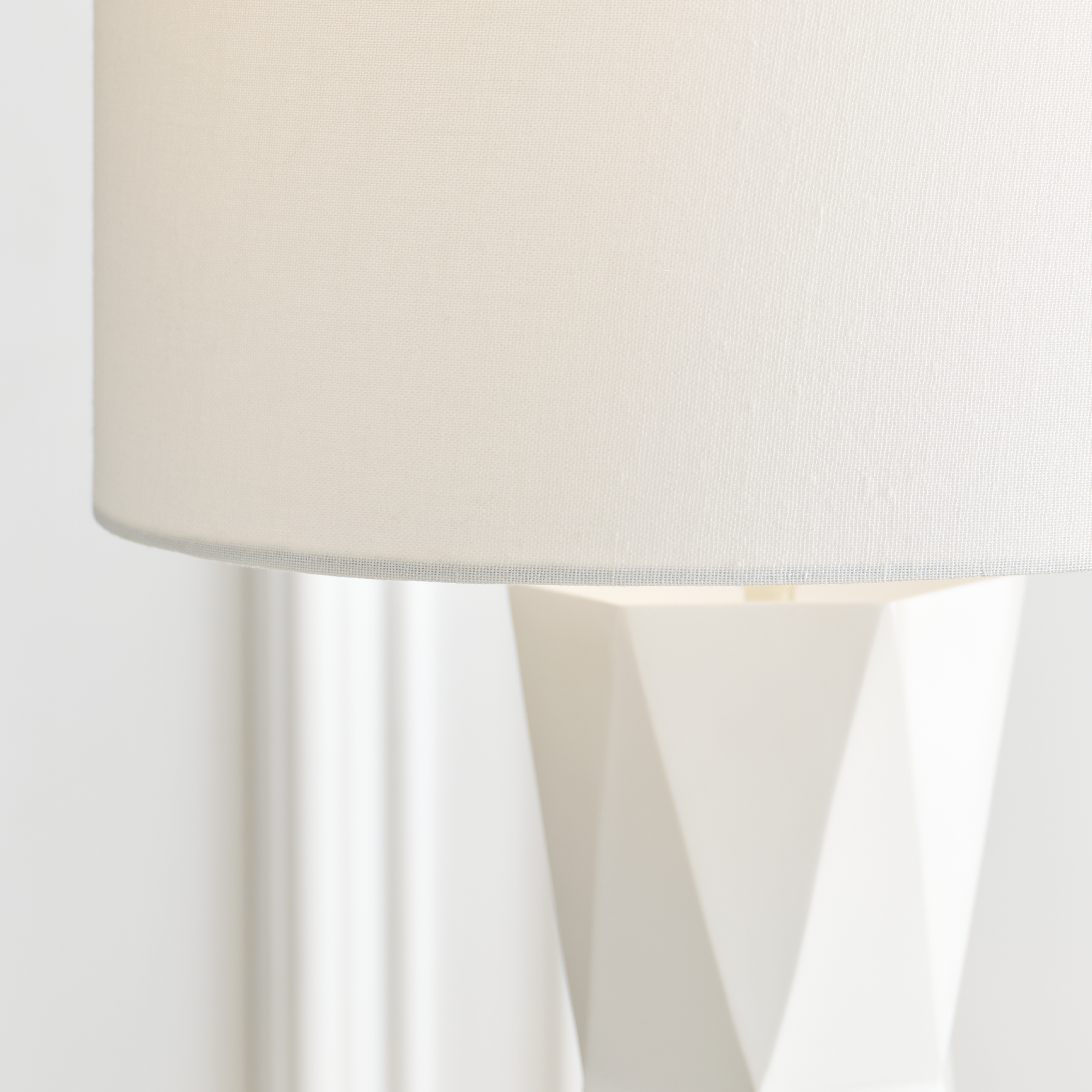 Fernwood Medium Table Lamp Gloss White Bulbs Inc