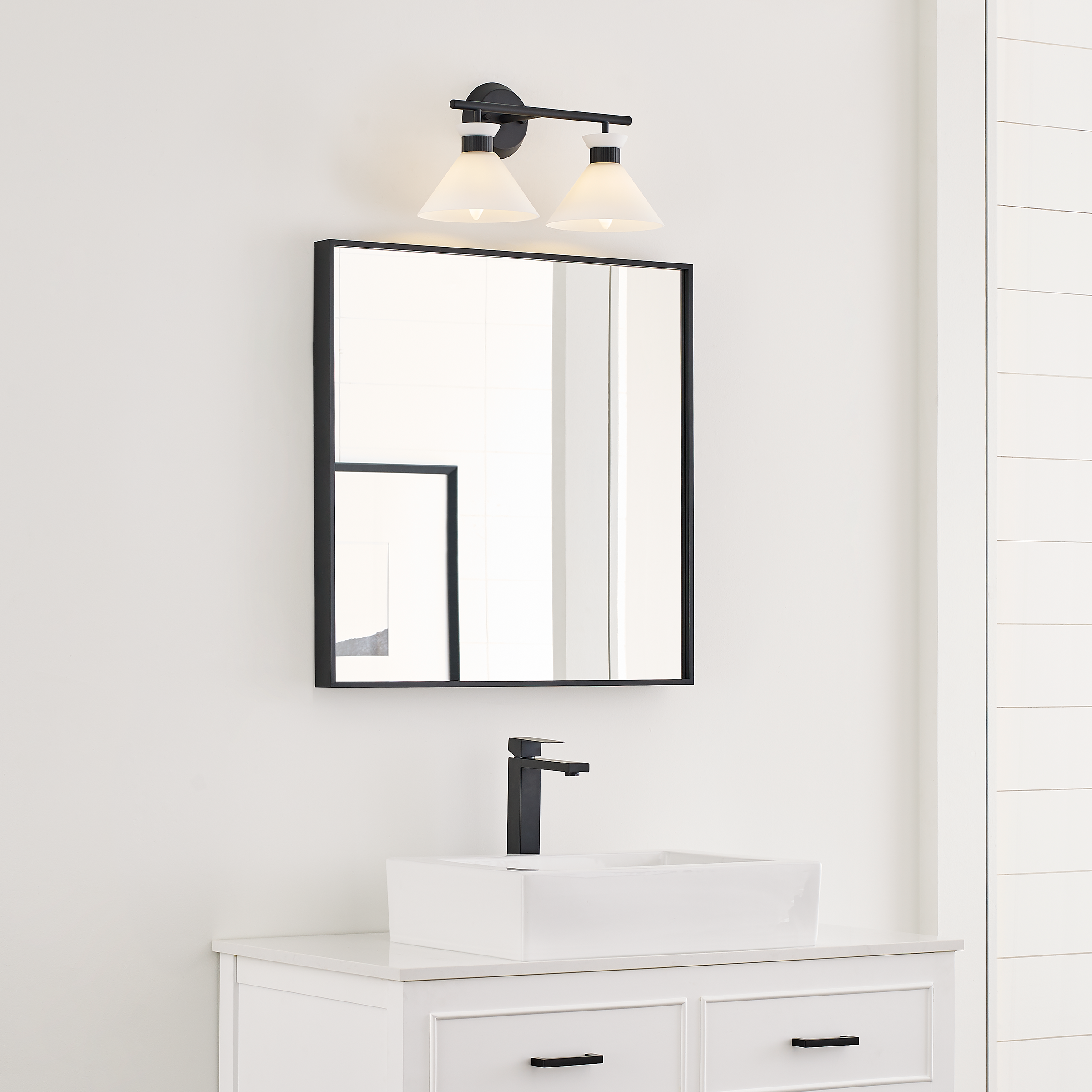 Belcarra 2 - Light Vanity Midnight Black