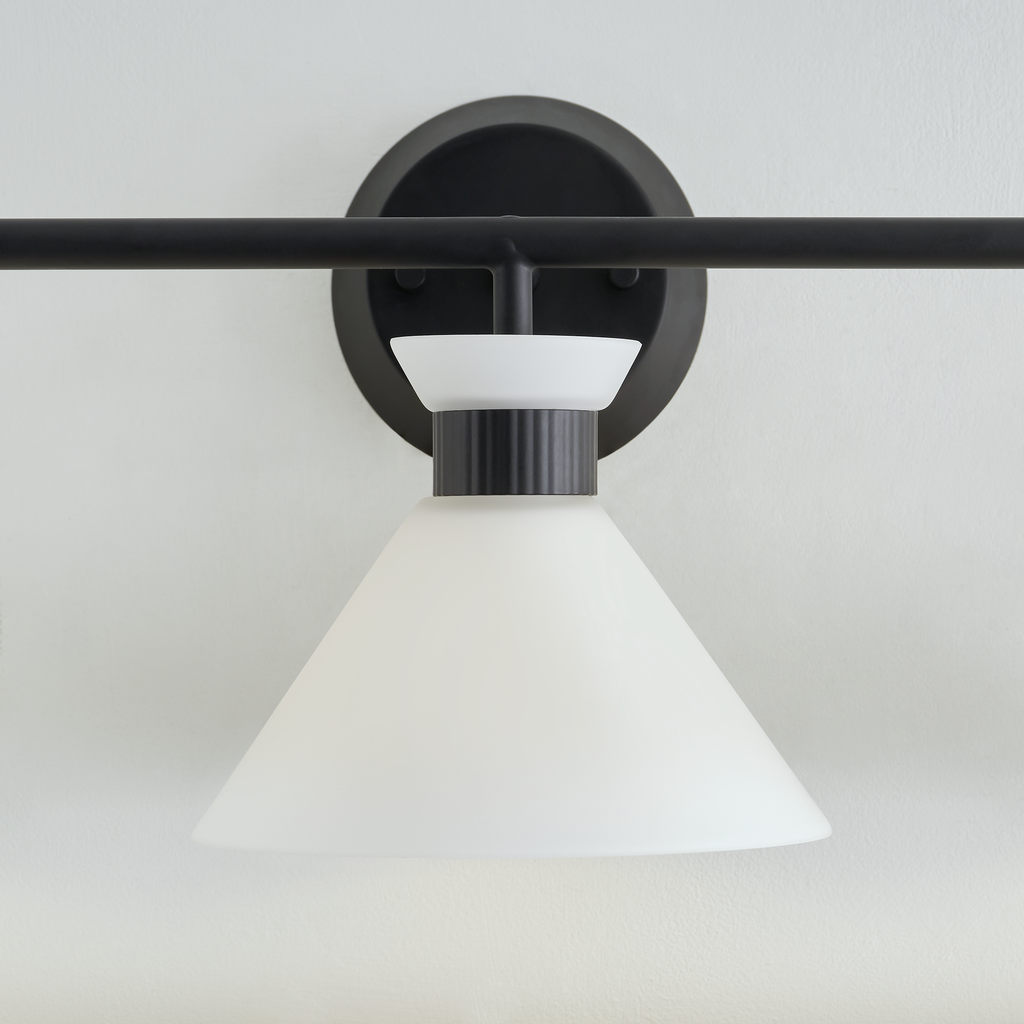 Belcarra 3 - Light Vanity Midnight Black