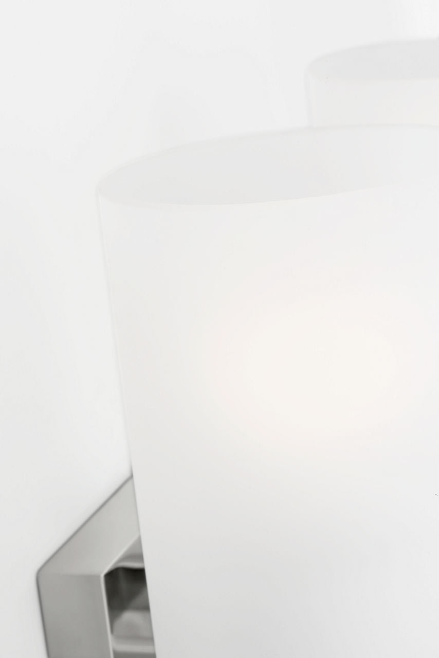 Rhode Medium Vanity Chrome