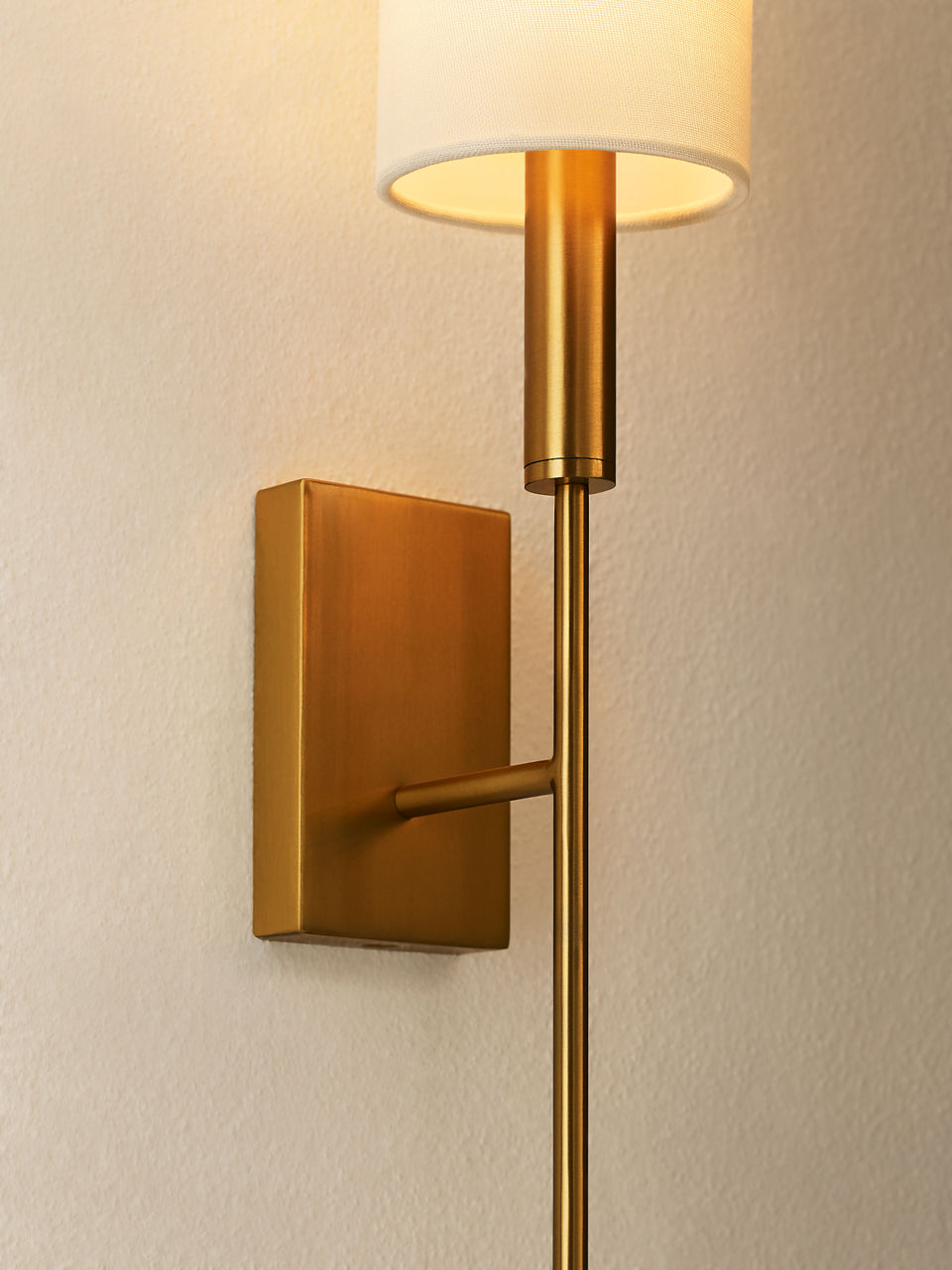 Brianna Tail Sconce Burnished Brass