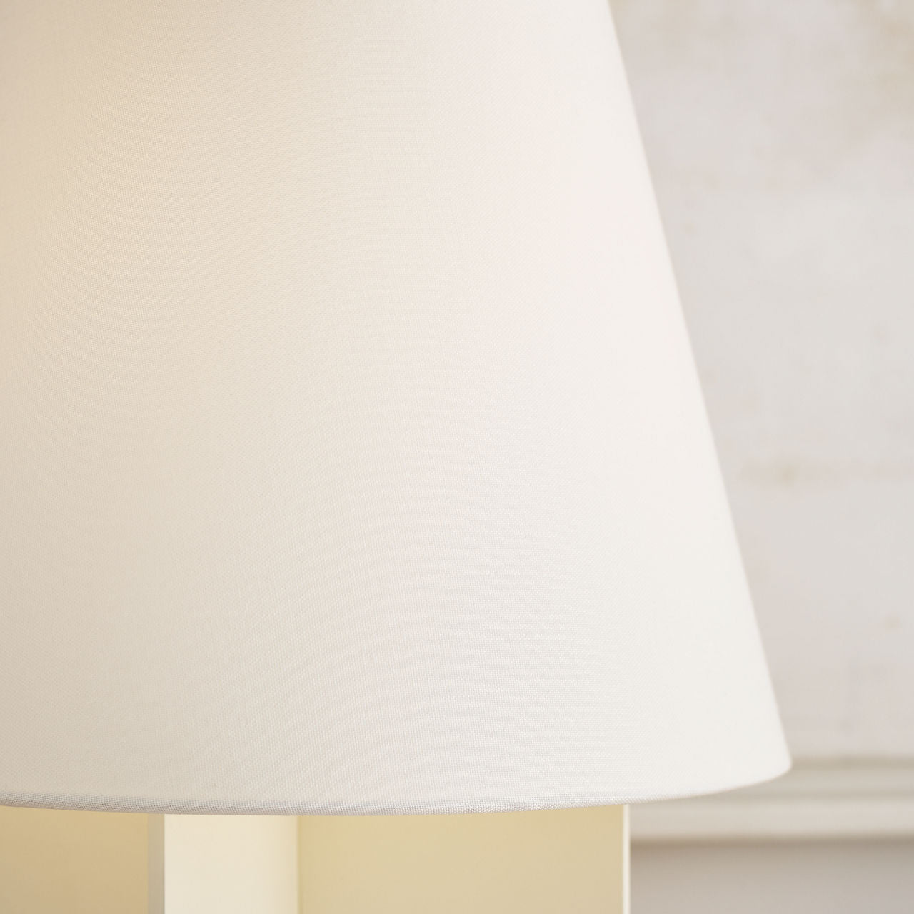 Blocco Small Table Lamp Soft Linen
