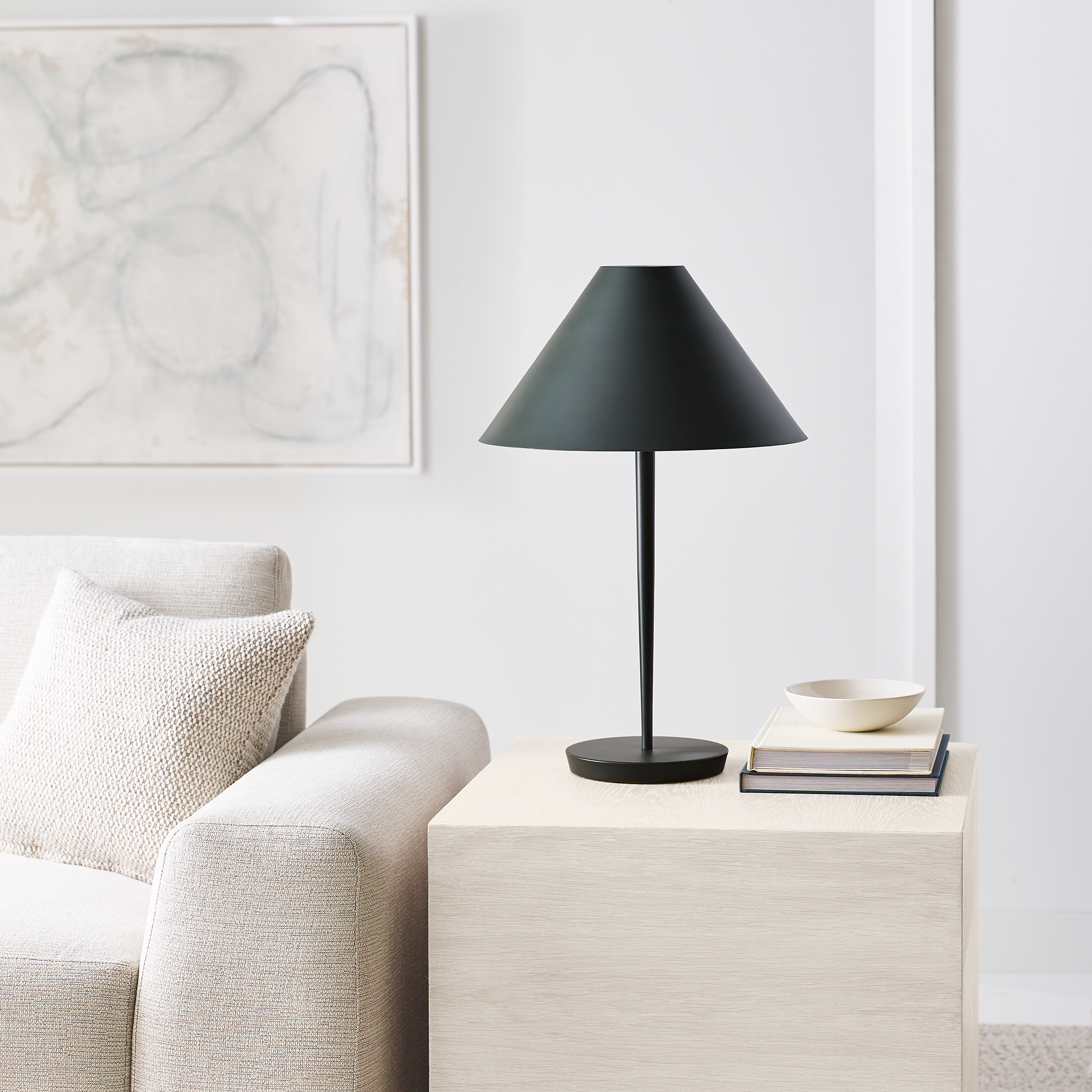 Contra Medium Table Lamp Matte Charcoal Black