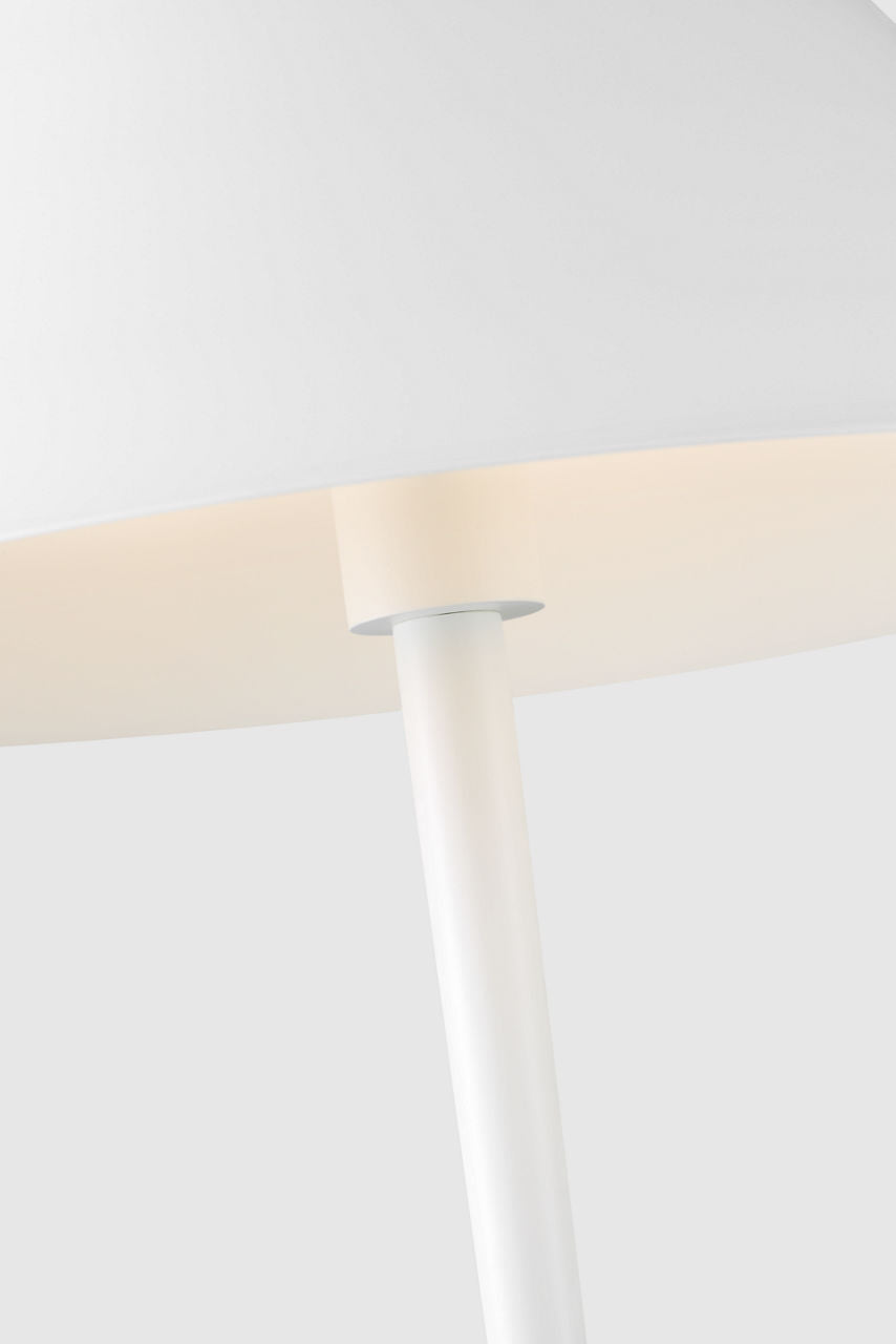 Contra Medium Table Lamp Soft Linen