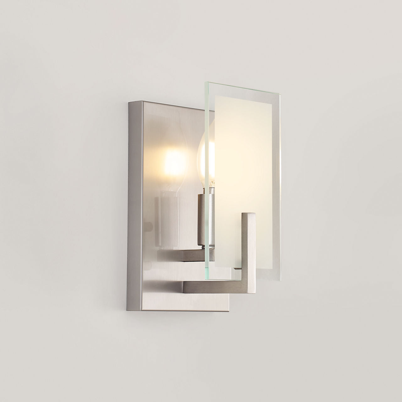 Syll One Light Wall / Bath Sconce | Sconce Brushed Nickel