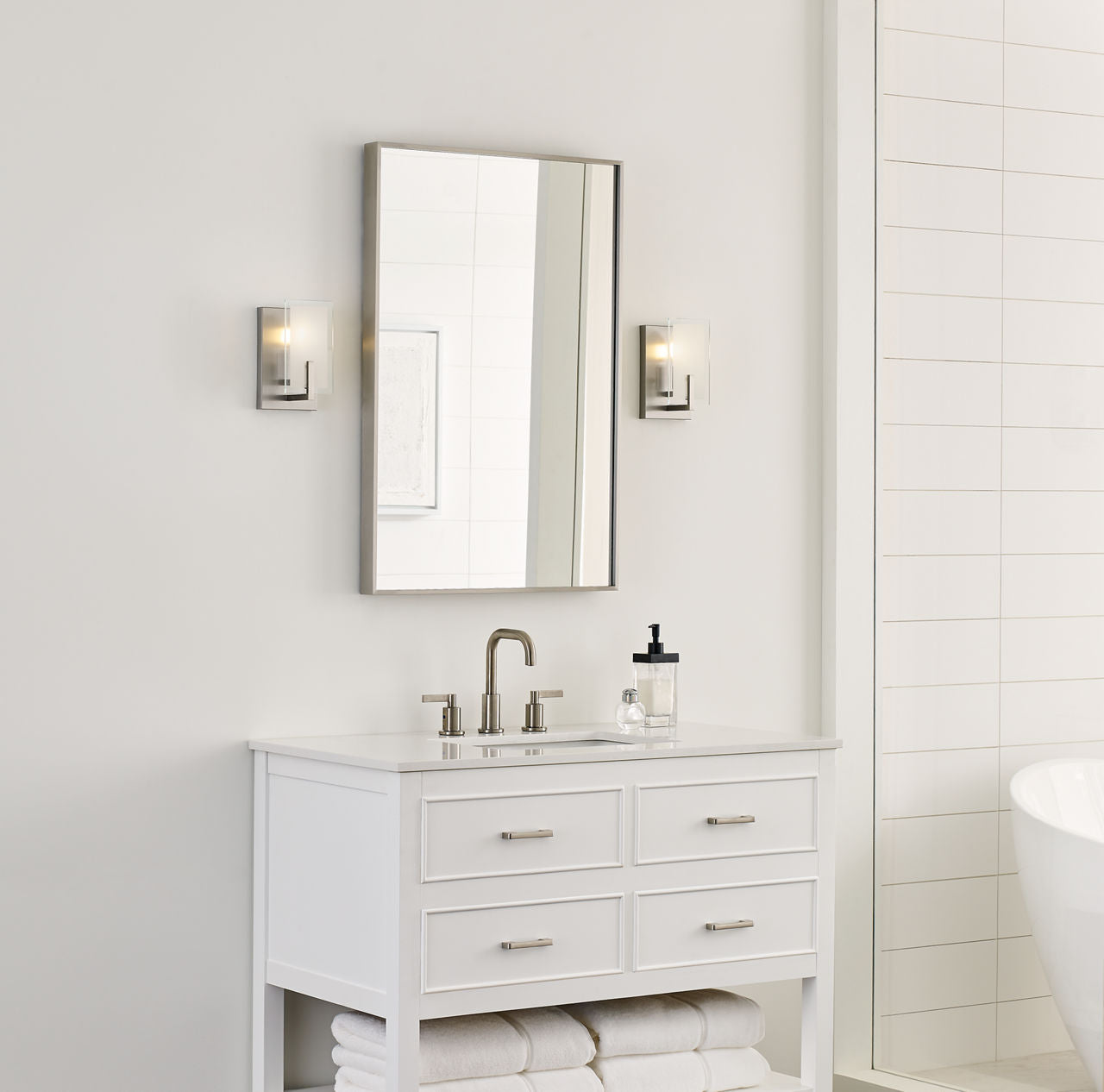 Syll One Light Wall / Bath Sconce | Sconce Brushed Nickel