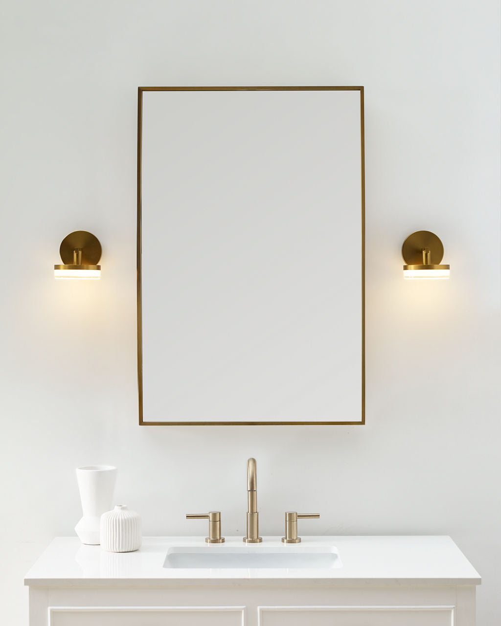 Khan Small Sconce Burnished Brass Bulbs Inc