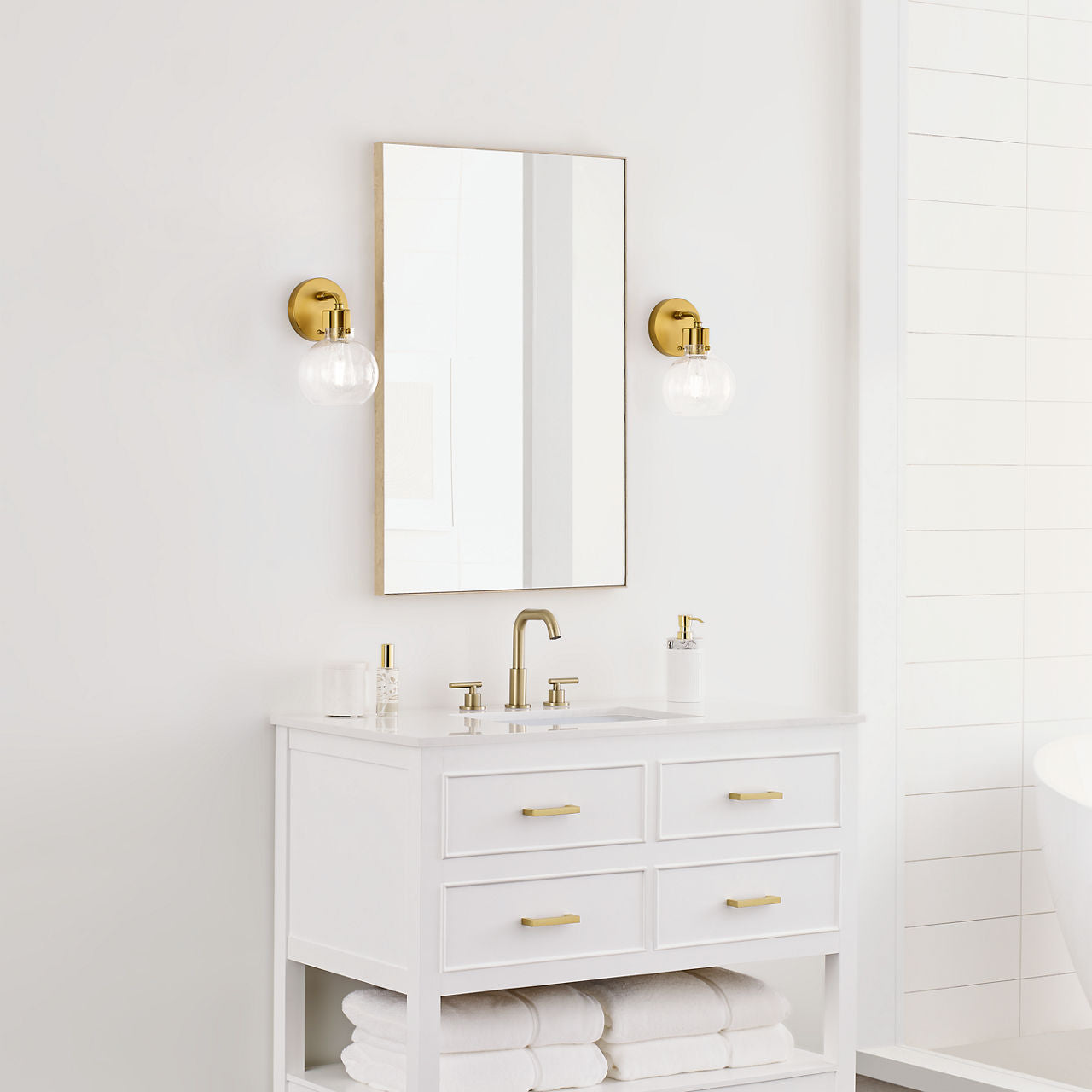 Clara 1 - Light Sconce | Burnished Brass