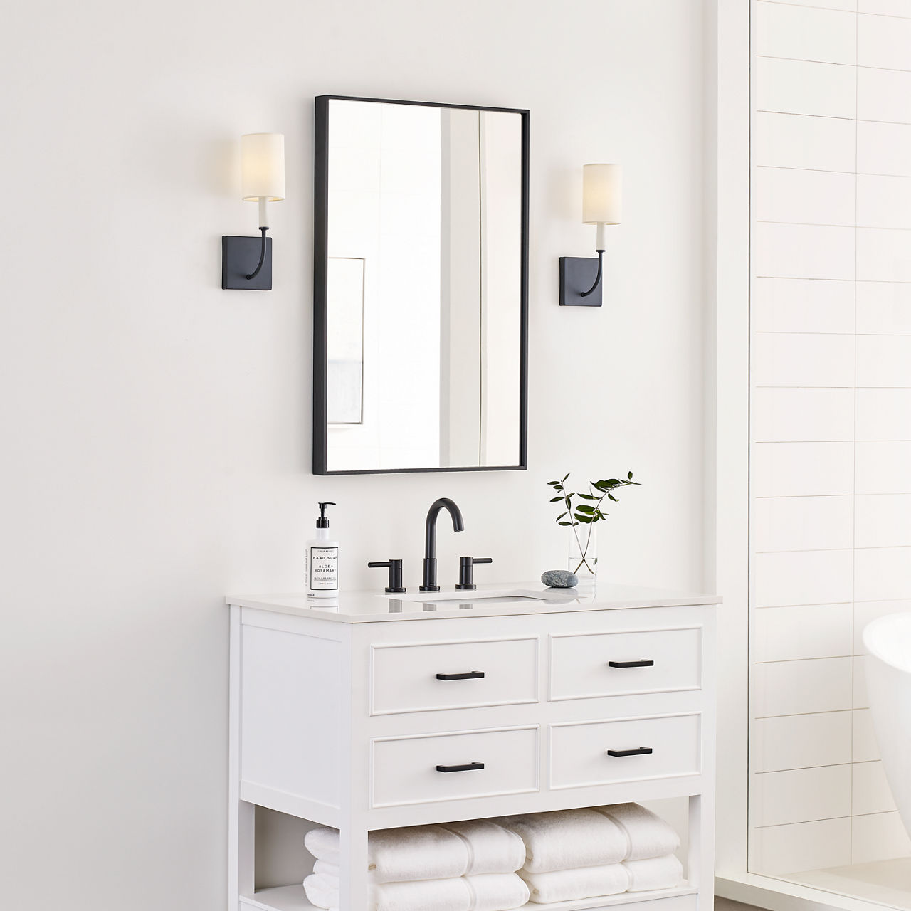 Greenwich 1-Light Sconce | Midnight Black Bulb(s) Not Included