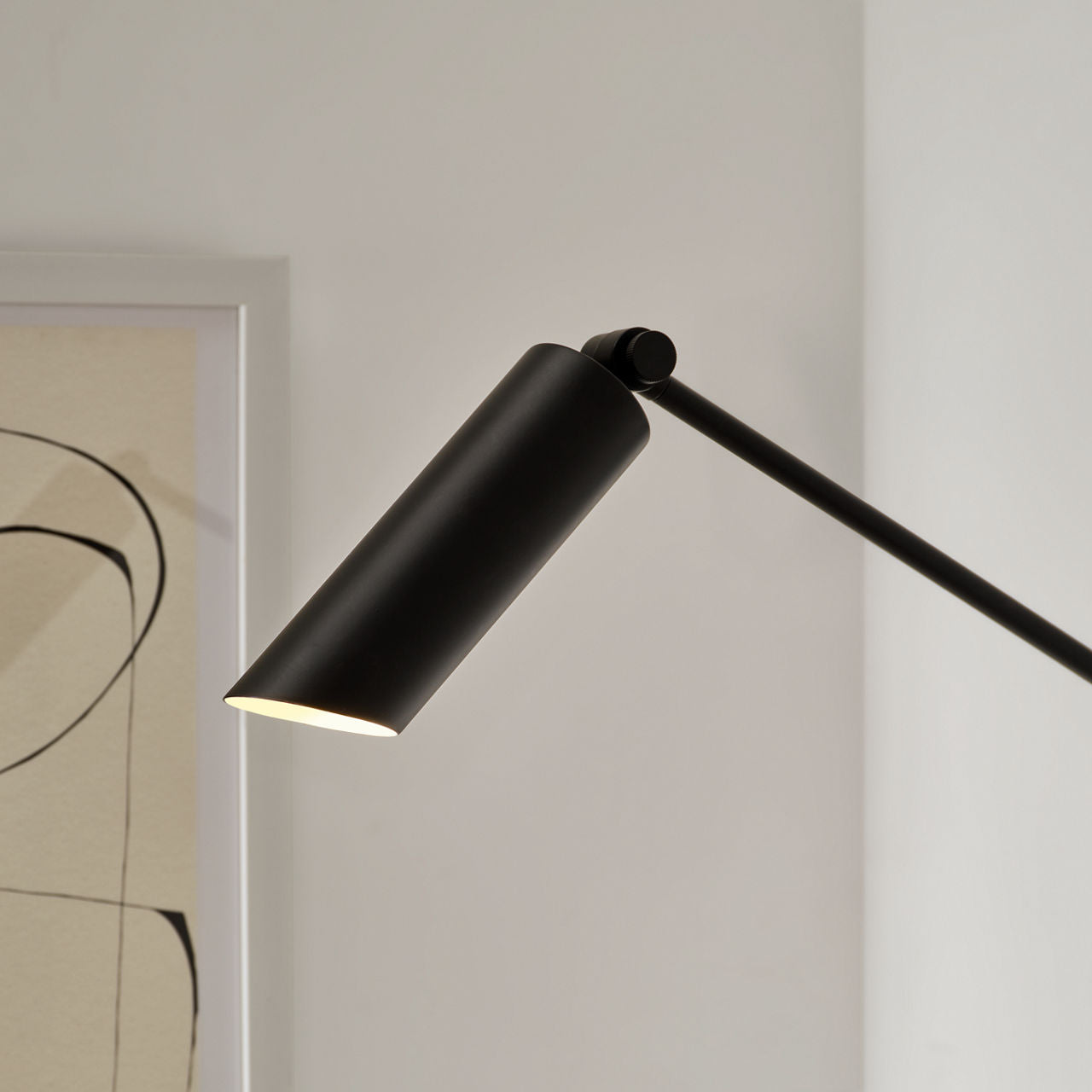 Frasar Arm Medium Sconce Midnight Black