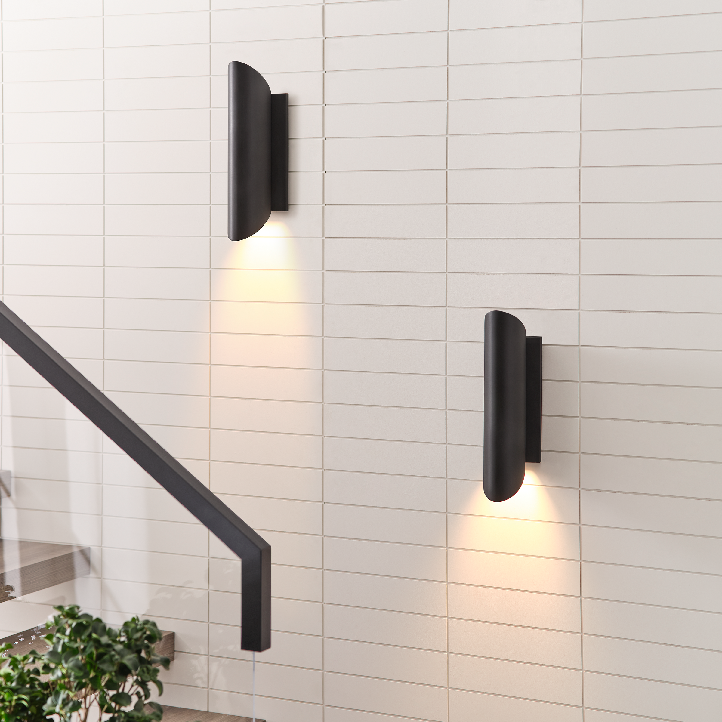 Ruxton Medium Lantern Textured Black