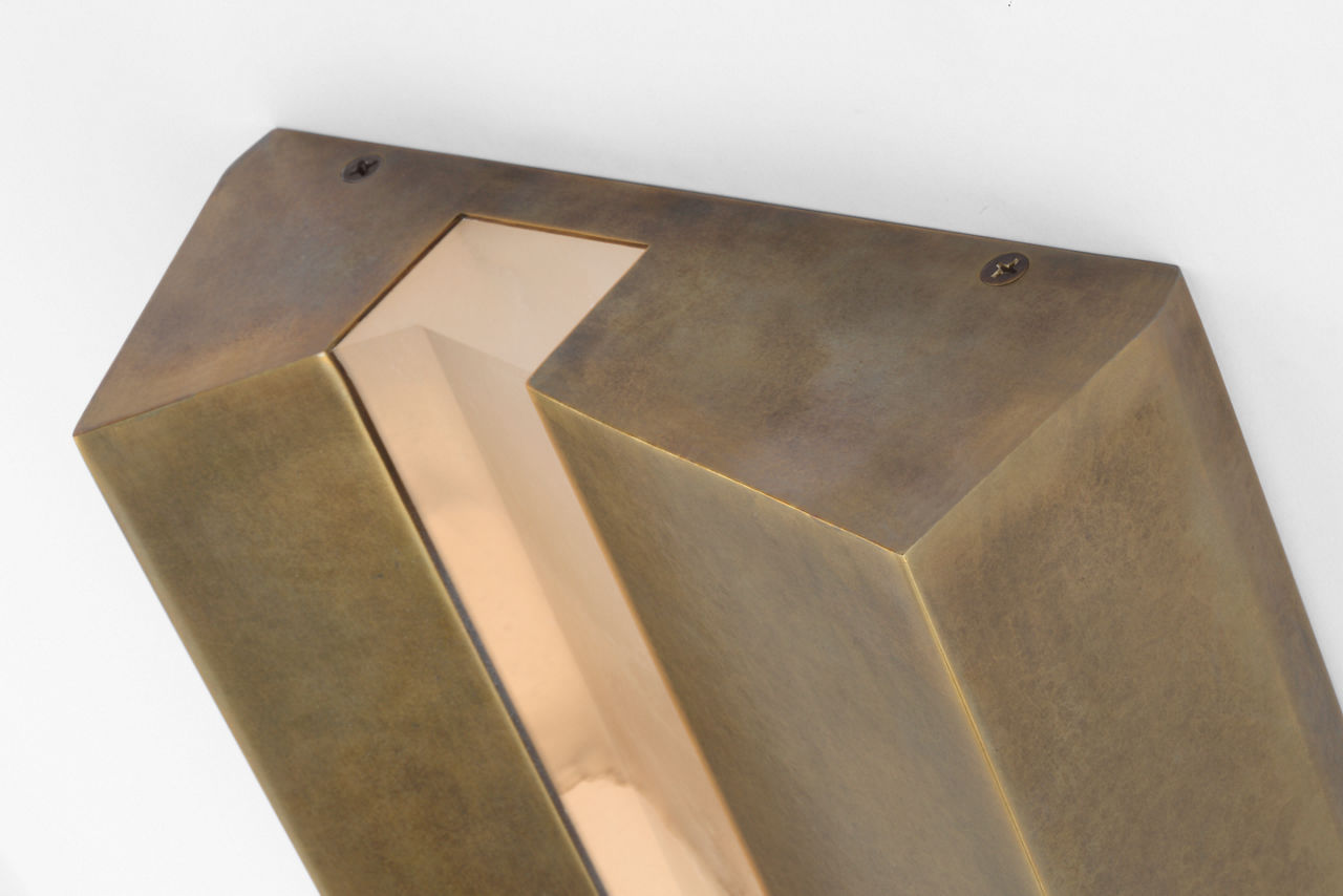 Austera 20" Sconce | Mottled Brass | Alabaster